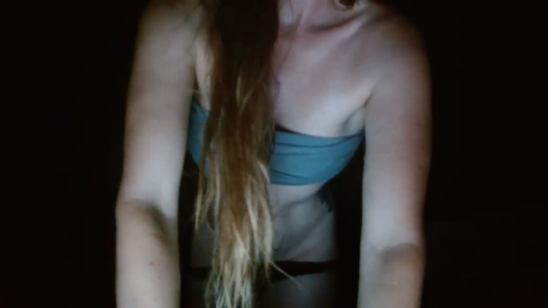Gallery image thumbnail from GirlOffGrid's myfreecams stream on, 09/29/2024, 02:37 image 3 of 20
