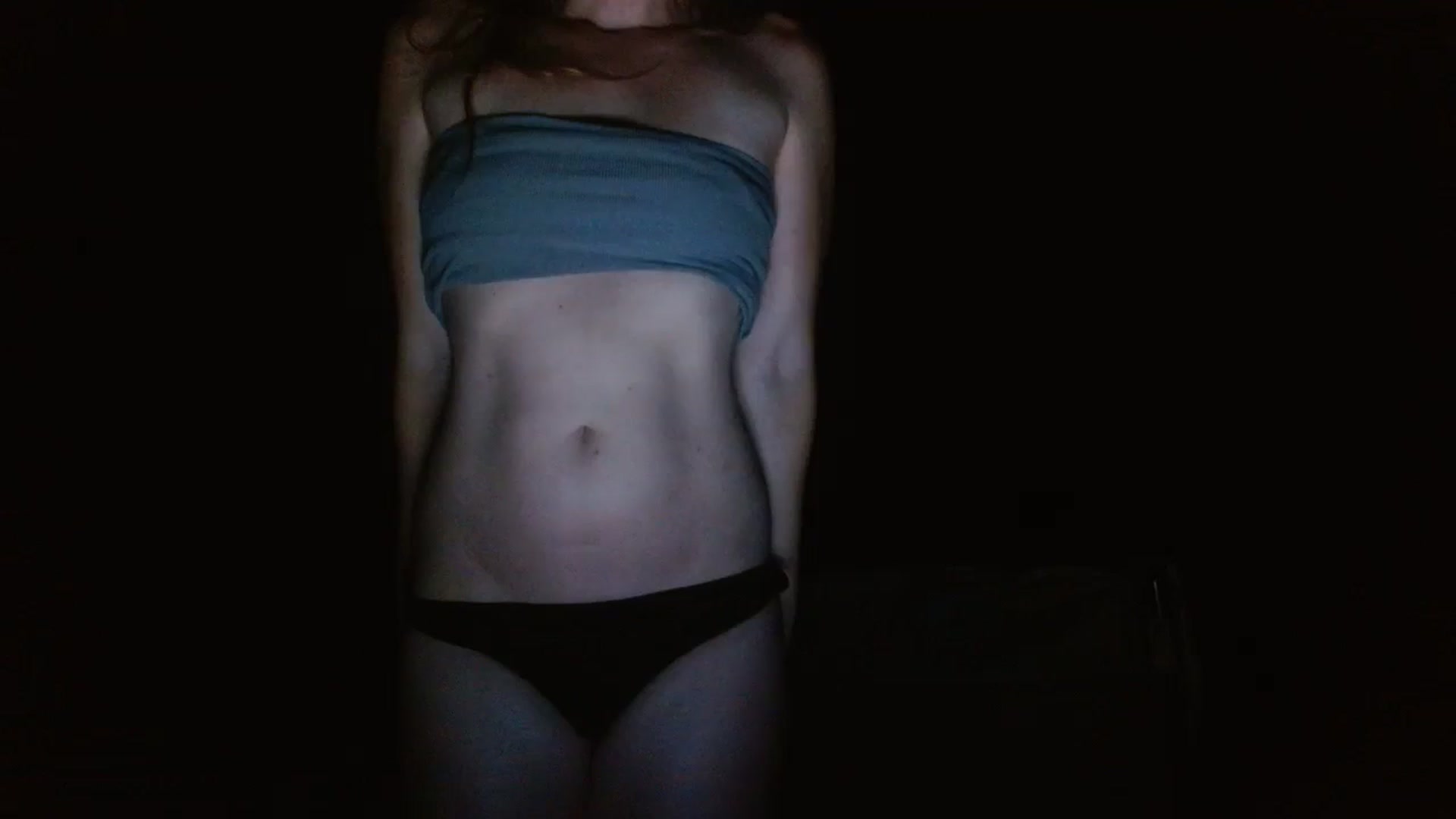 Gallery image thumbnail from GirlOffGrid's myfreecams stream on, 09/29/2024, 02:37 image 6 of 20