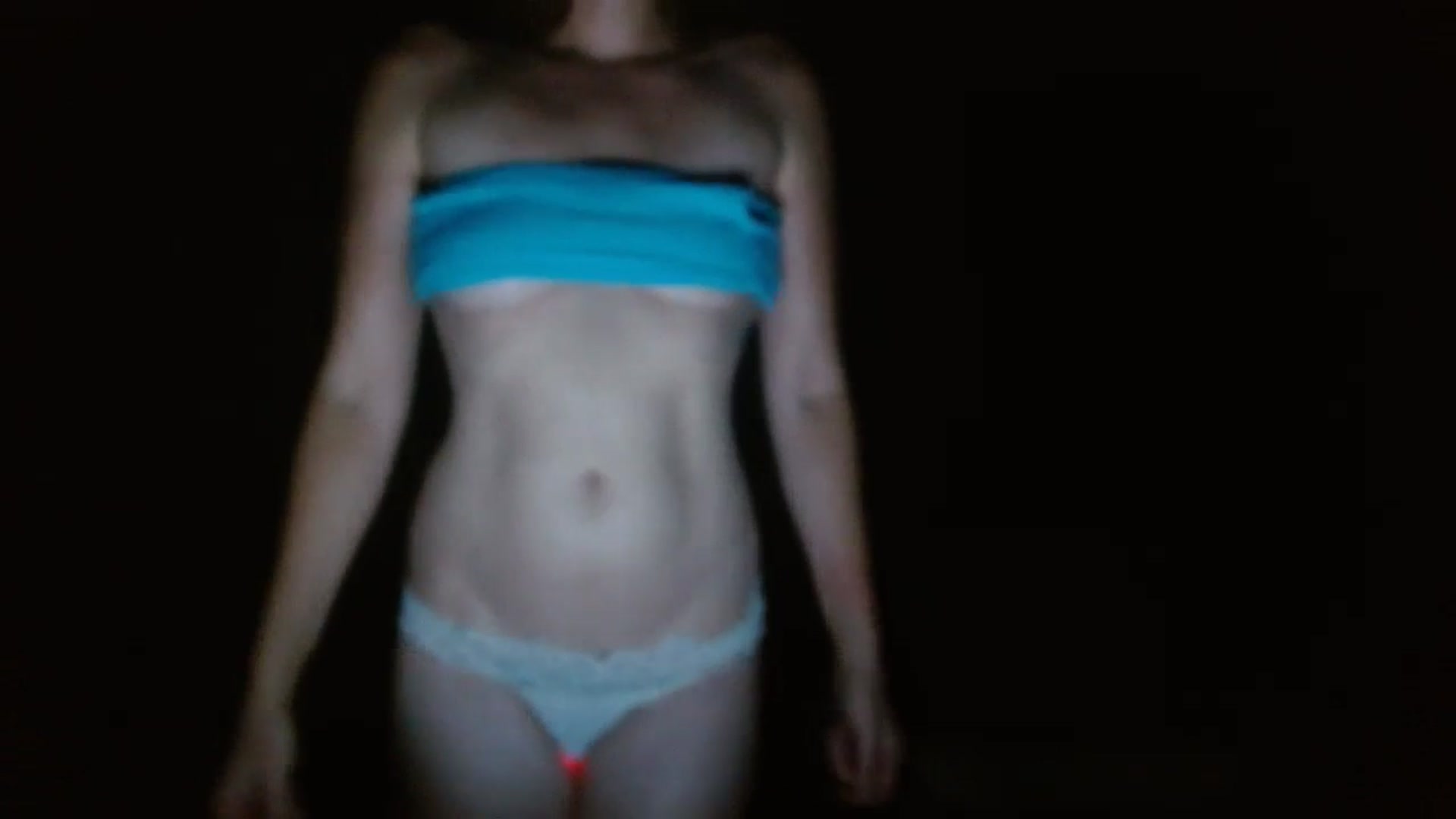 Gallery image thumbnail from GirlOffGrid's myfreecams stream on, 09/30/2024, 03:30 image 17 of 20