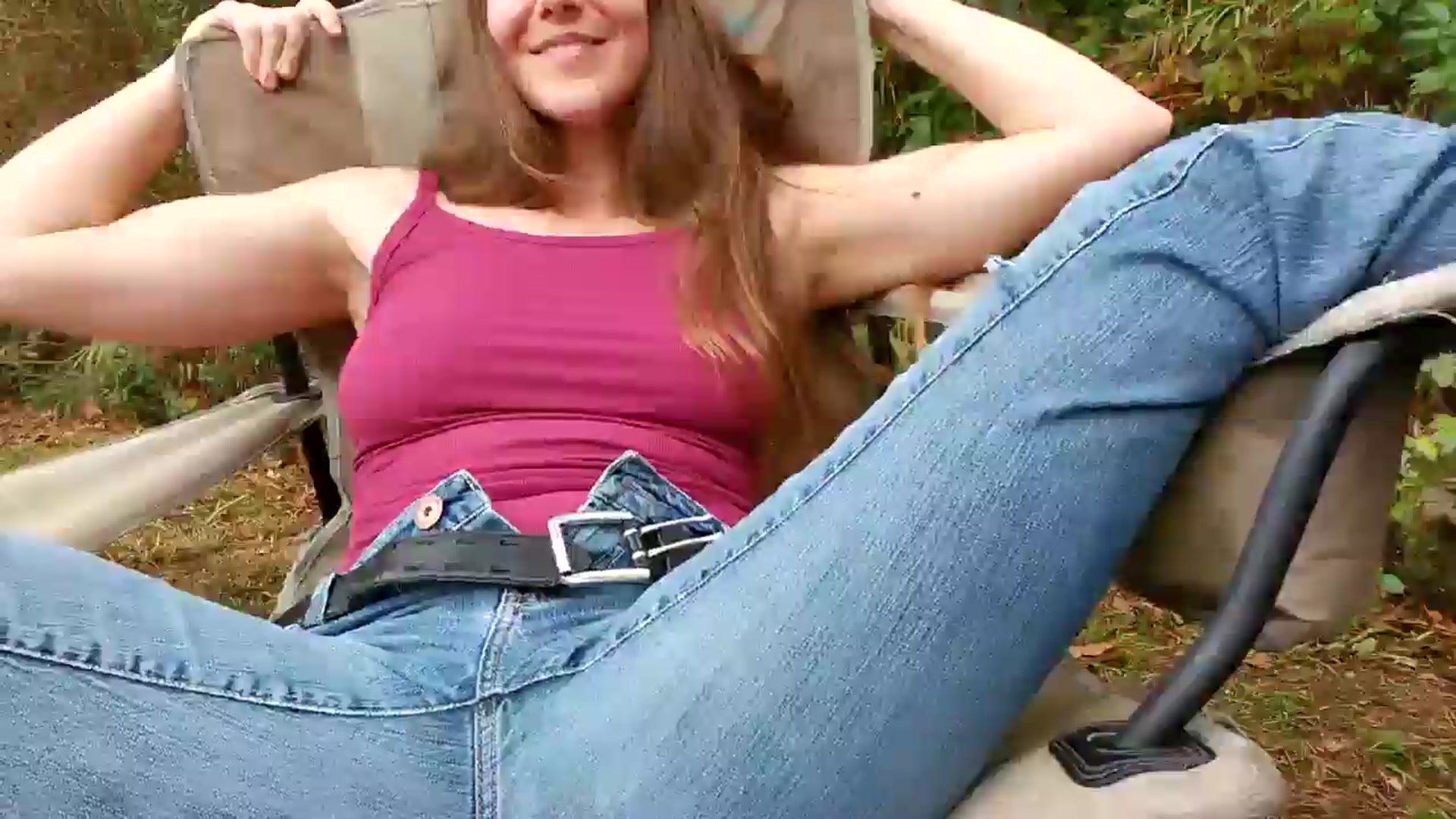 Gallery image thumbnail from GirlOffGrid's myfreecams stream on, 12/10/2024, 21:25 image 16 of 20