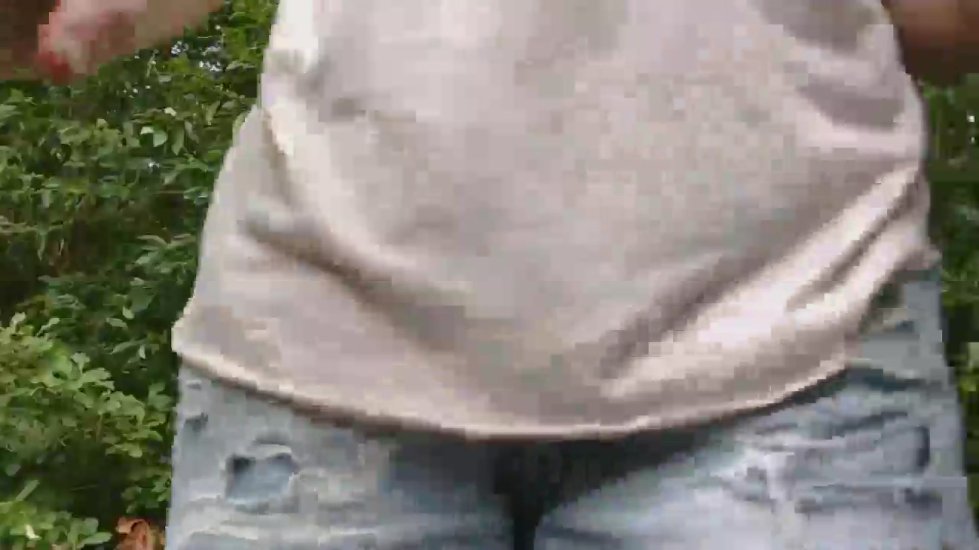 Gallery image thumbnail from GirlOffGrid's myfreecams stream on, 07/22/2025, 20:57 image 18 of 20