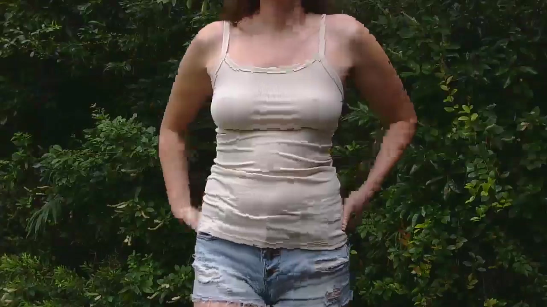 Gallery image thumbnail from GirlOffGrid's myfreecams stream on, 08/05/2025, 20:50 image 11 of 20