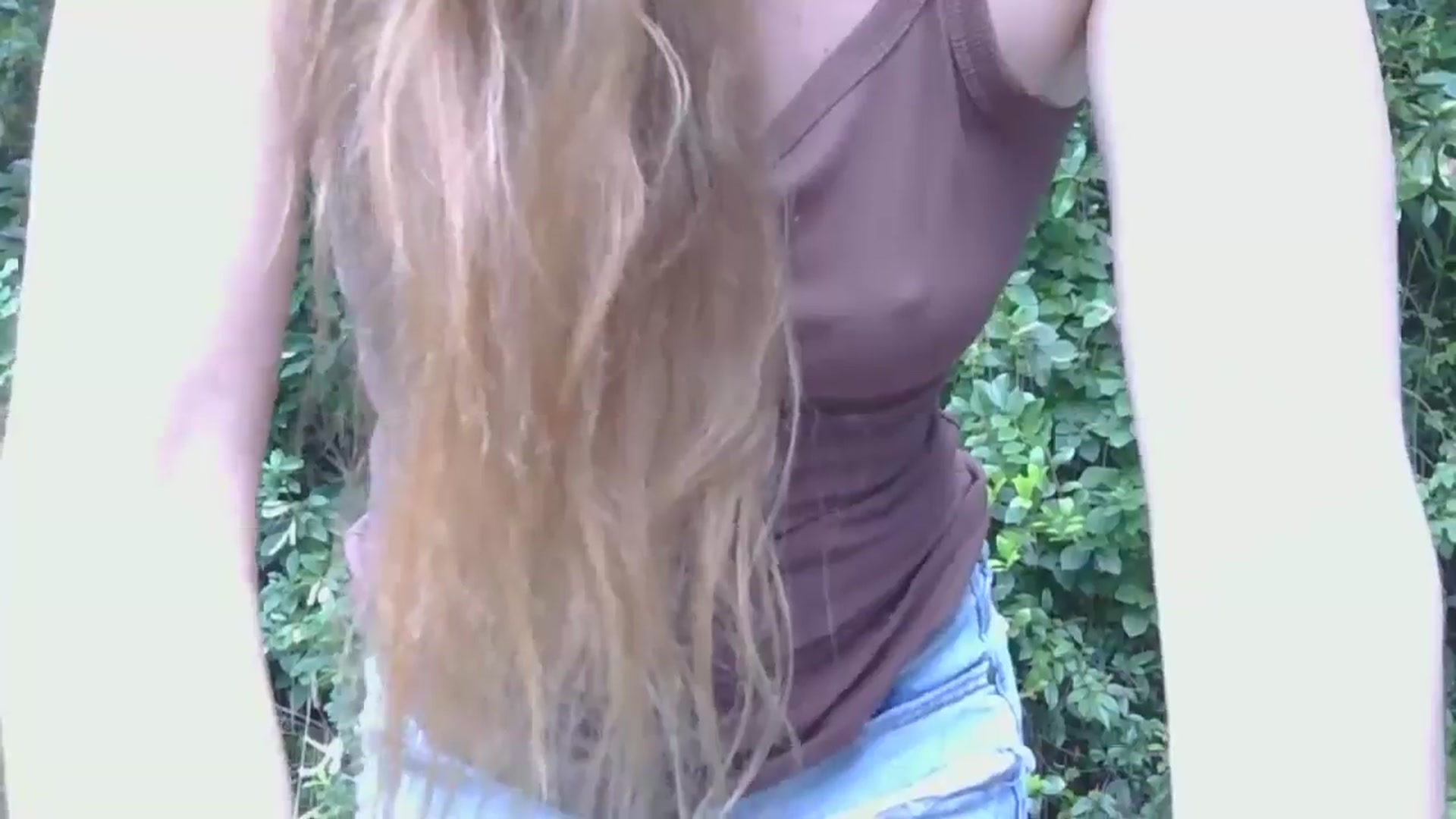 Gallery image thumbnail from GirlOffGrid's myfreecams stream on, 08/10/2025, 23:56 image 5 of 20