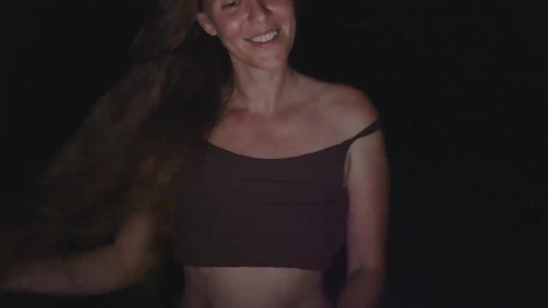 Gallery image thumbnail from GirlOffGrid's myfreecams stream on, 08/11/2025, 01:31 image 9 of 20