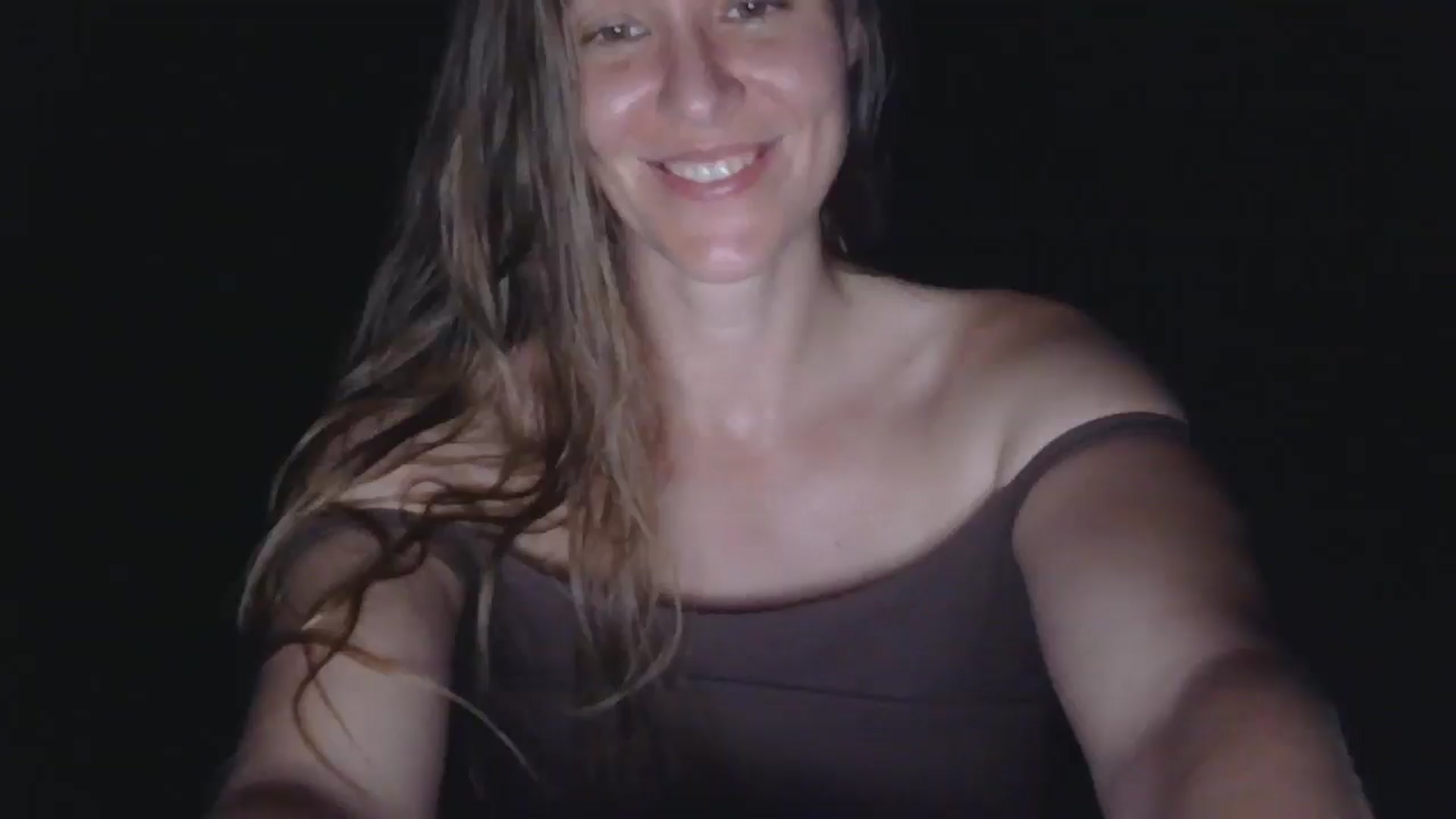 Gallery image thumbnail from GirlOffGrid's myfreecams stream on, 08/11/2025, 03:10 image 16 of 20