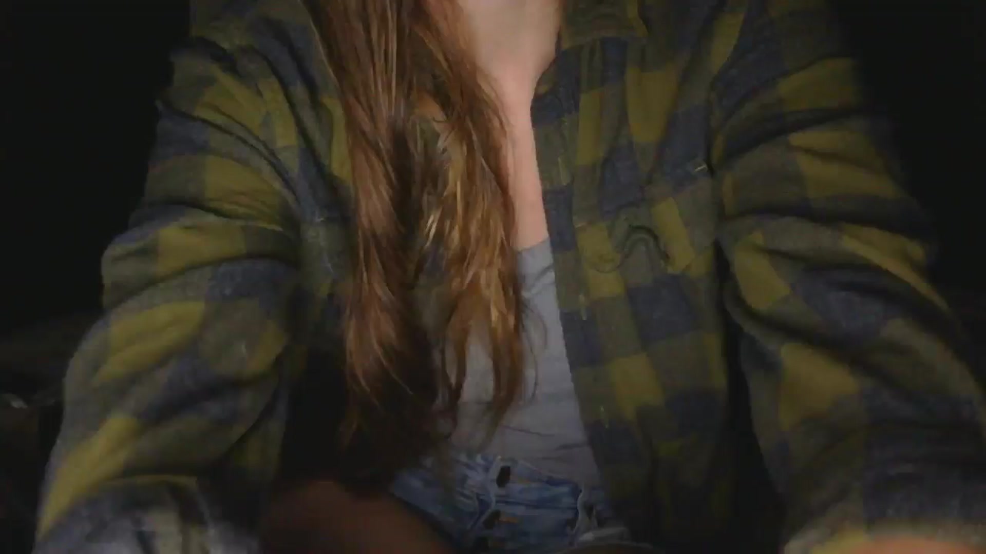 Gallery image thumbnail from GirlOffGrid's myfreecams stream on, 08/16/2025, 06:31 image 6 of 20