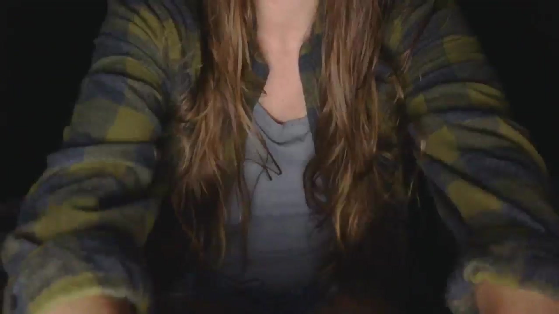 Gallery image thumbnail from GirlOffGrid's myfreecams stream on, 08/16/2025, 06:31 image 12 of 20