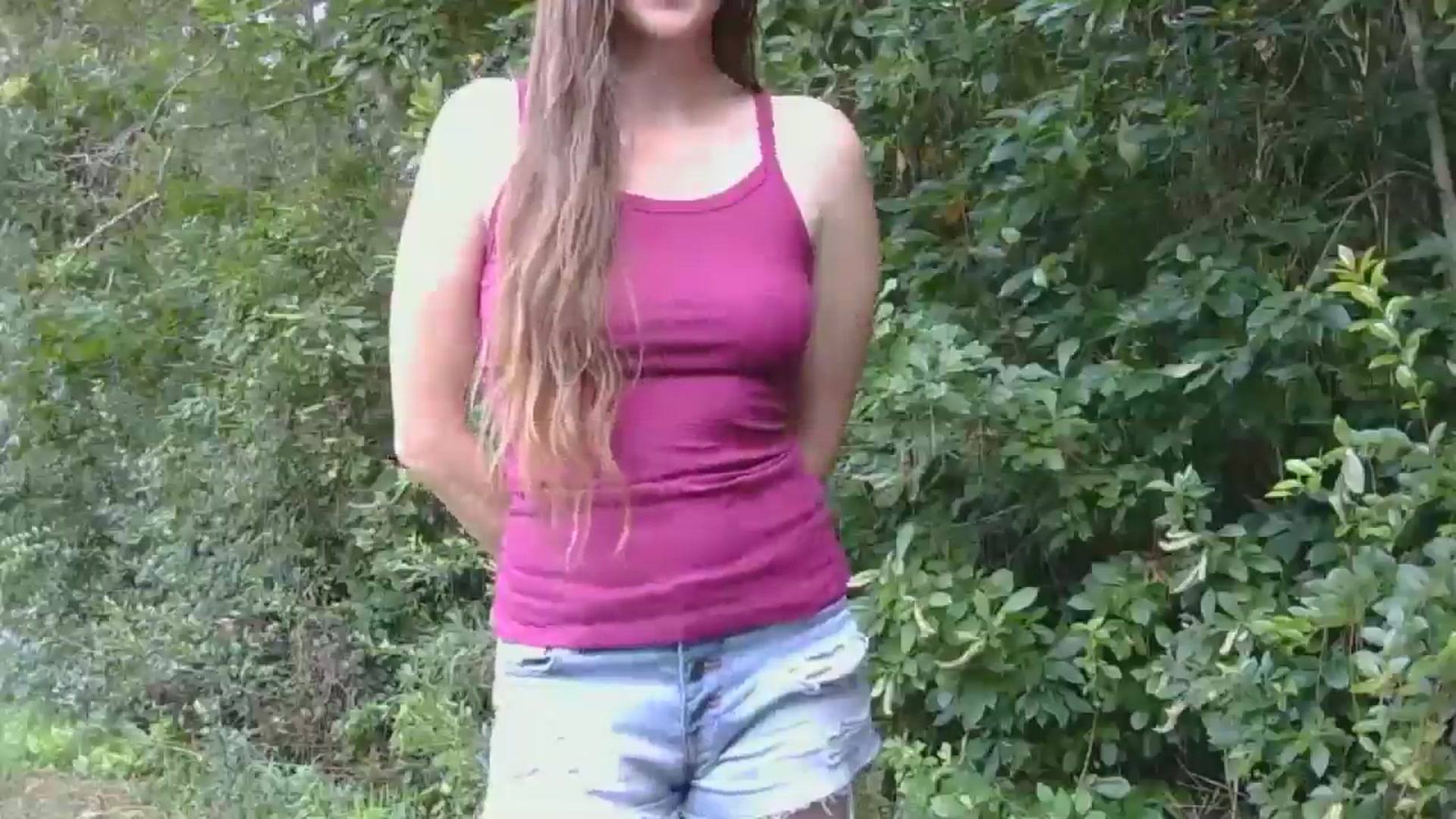 Gallery image thumbnail from GirlOffGrid's myfreecams stream on, 08/18/2025, 24:01 image 4 of 20