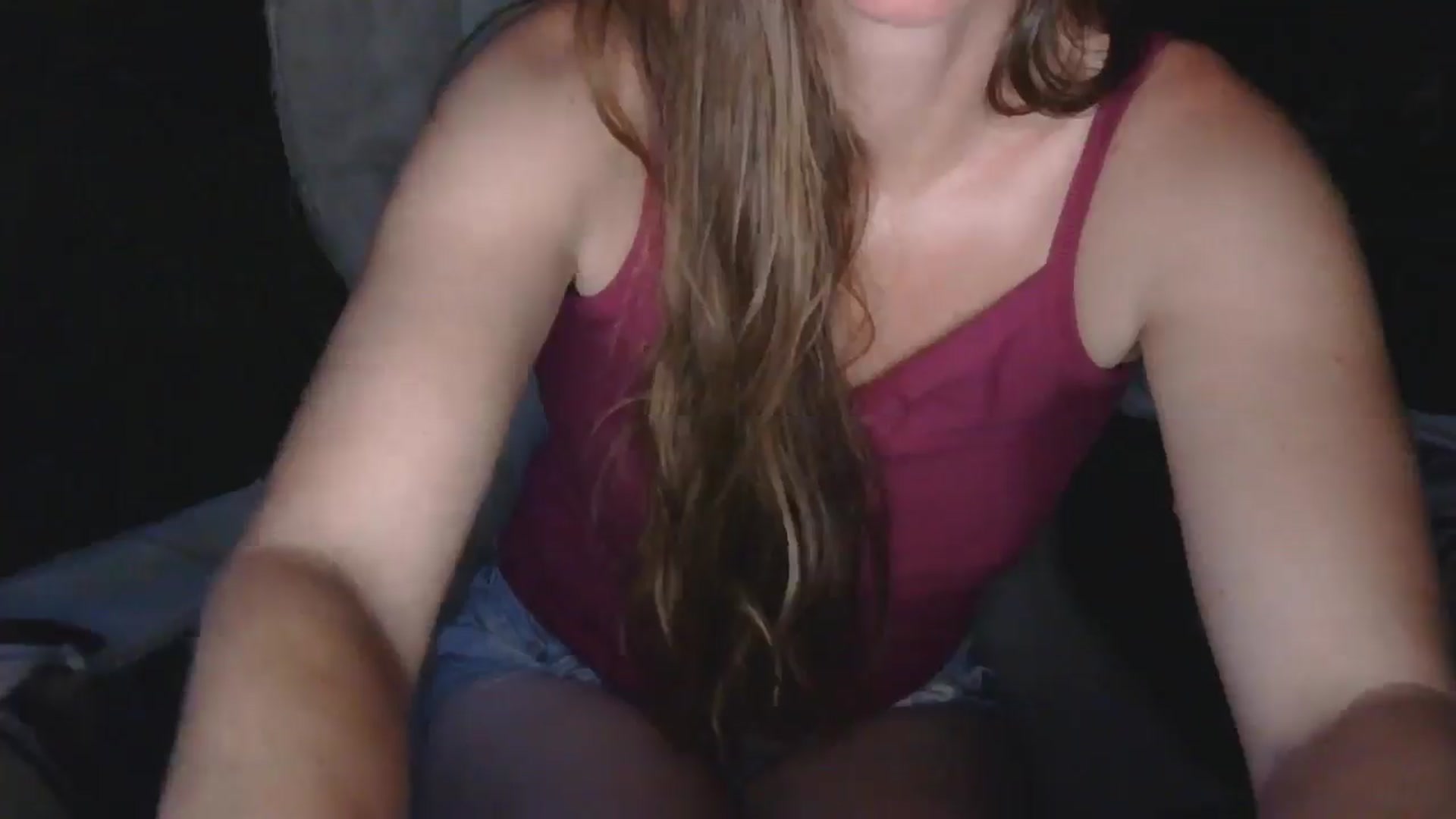 Gallery image thumbnail from GirlOffGrid's myfreecams stream on, 08/18/2025, 24:36 image 13 of 20
