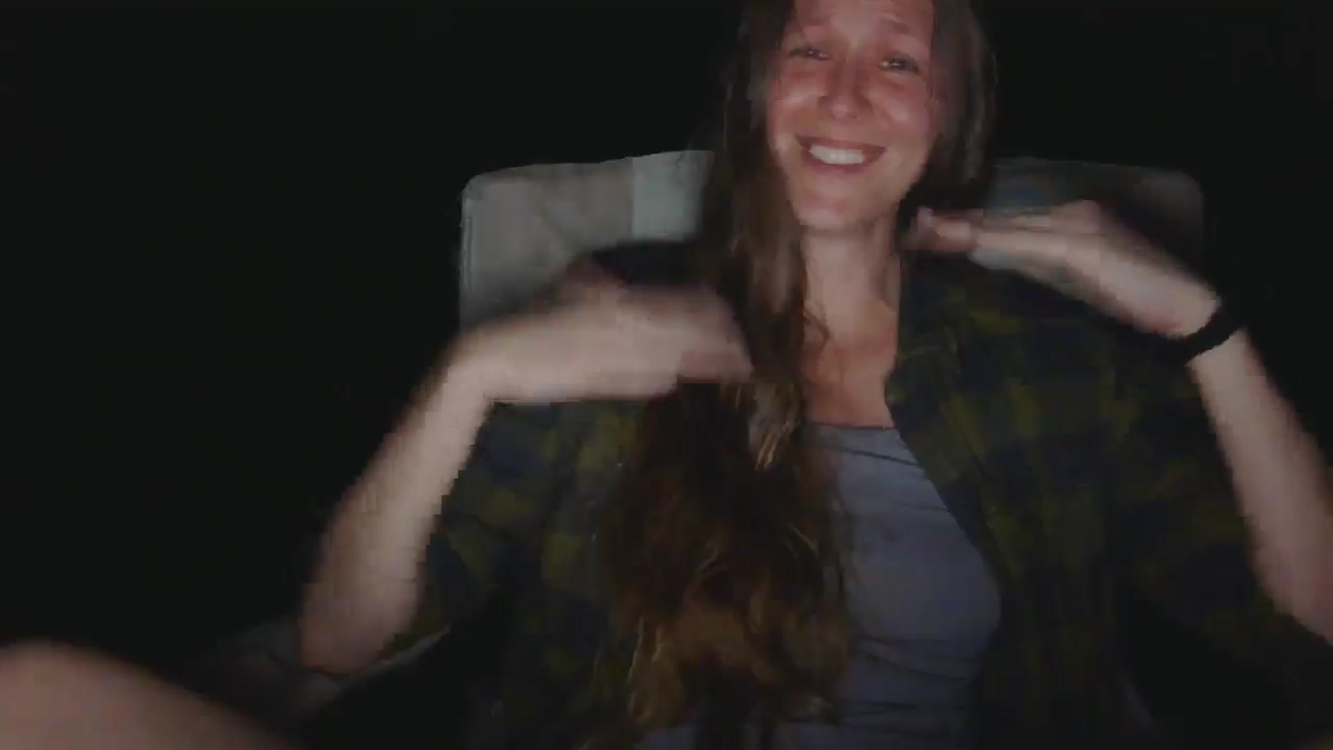 Gallery image thumbnail from GirlOffGrid's myfreecams stream on, 08/21/2025, 04:16 image 2 of 20