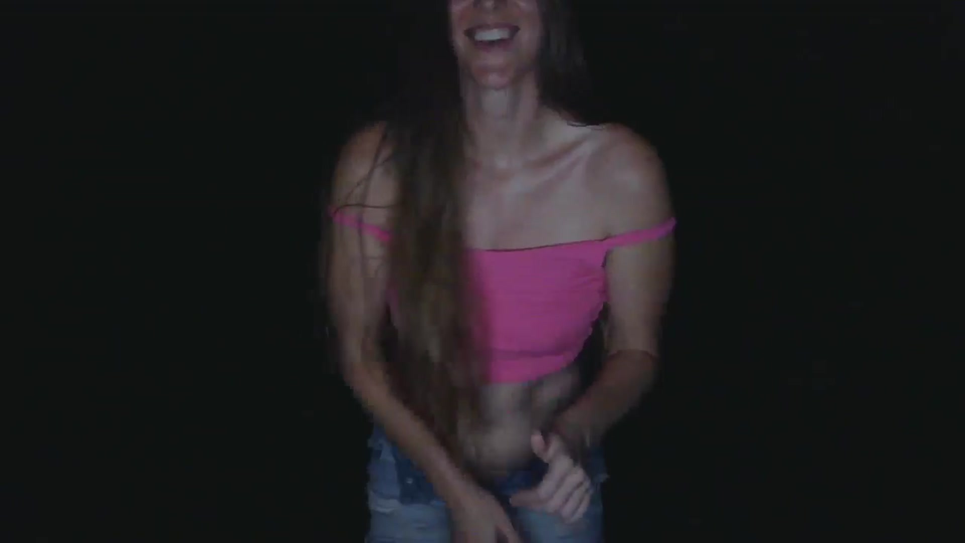 Gallery image thumbnail from GirlOffGrid's myfreecams stream on, 08/24/2025, 02:18 image 14 of 20