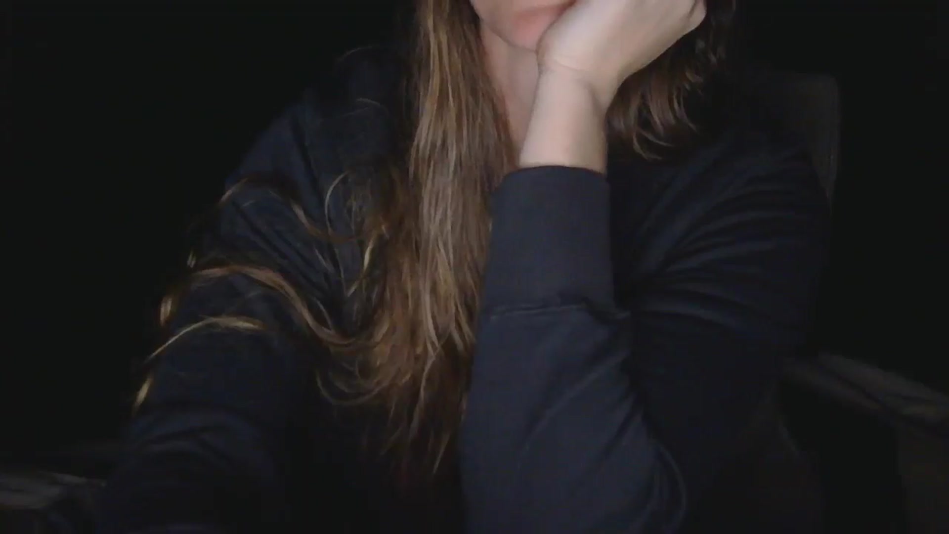 Gallery image thumbnail from GirlOffGrid's myfreecams stream on, 08/25/2025, 02:41 image 15 of 20