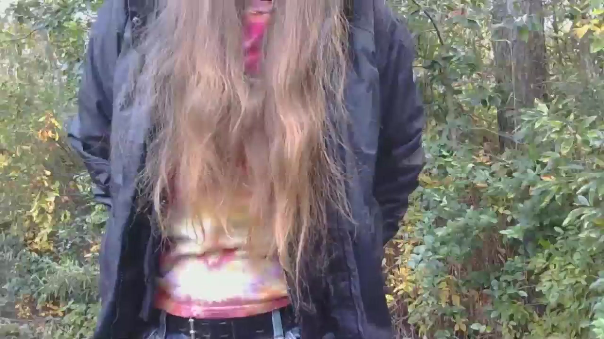 Gallery image thumbnail from GirlOffGrid's myfreecams stream on, 11/13/2025, 19:32 image 15 of 20