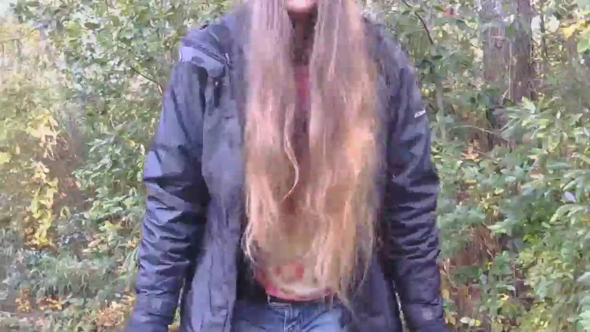 Gallery image thumbnail from GirlOffGrid's myfreecams stream on, 11/13/2025, 19:57 image 6 of 20