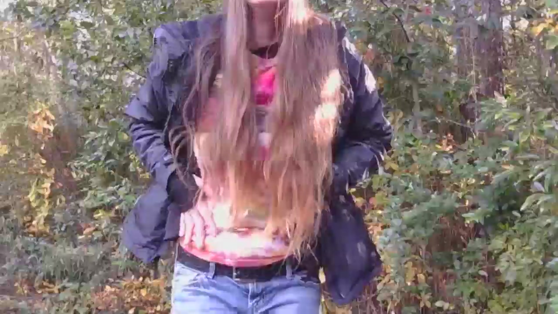 Gallery image thumbnail from GirlOffGrid's myfreecams stream on, 11/13/2025, 19:57 image 16 of 20