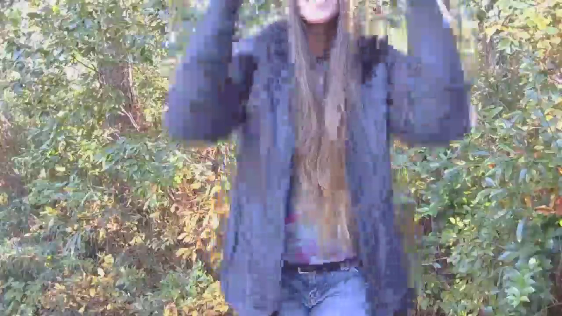 Gallery image thumbnail from GirlOffGrid's myfreecams stream on, 11/14/2025, 19:36 image 6 of 20