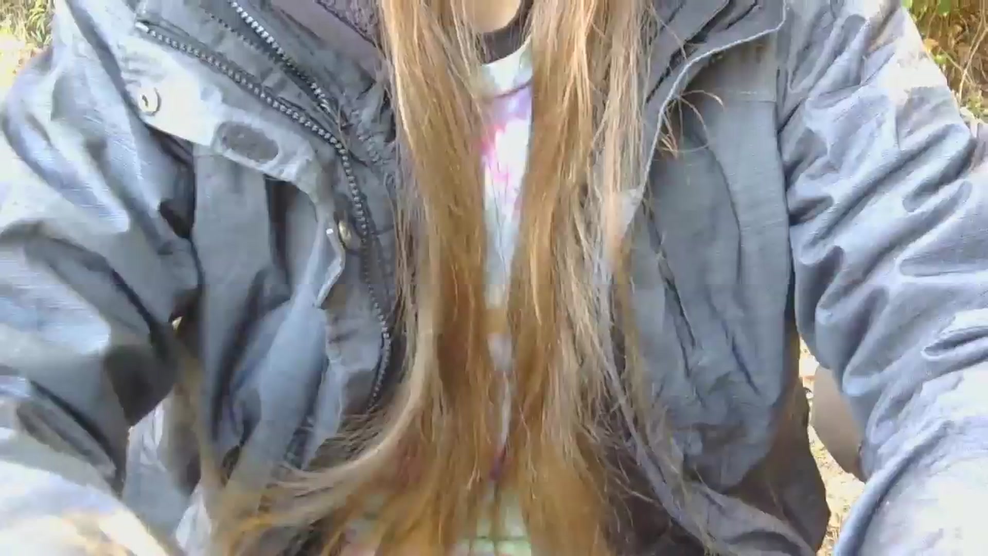 Gallery image thumbnail from GirlOffGrid's myfreecams stream on, 11/14/2025, 19:36 image 17 of 20