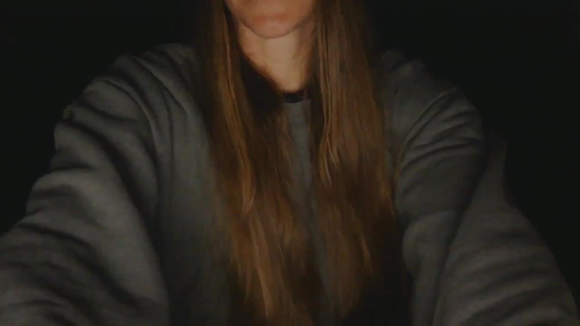 Gallery image thumbnail from GirlOffGrid's myfreecams stream on, 11/17/2025, 24:03 image 10 of 20