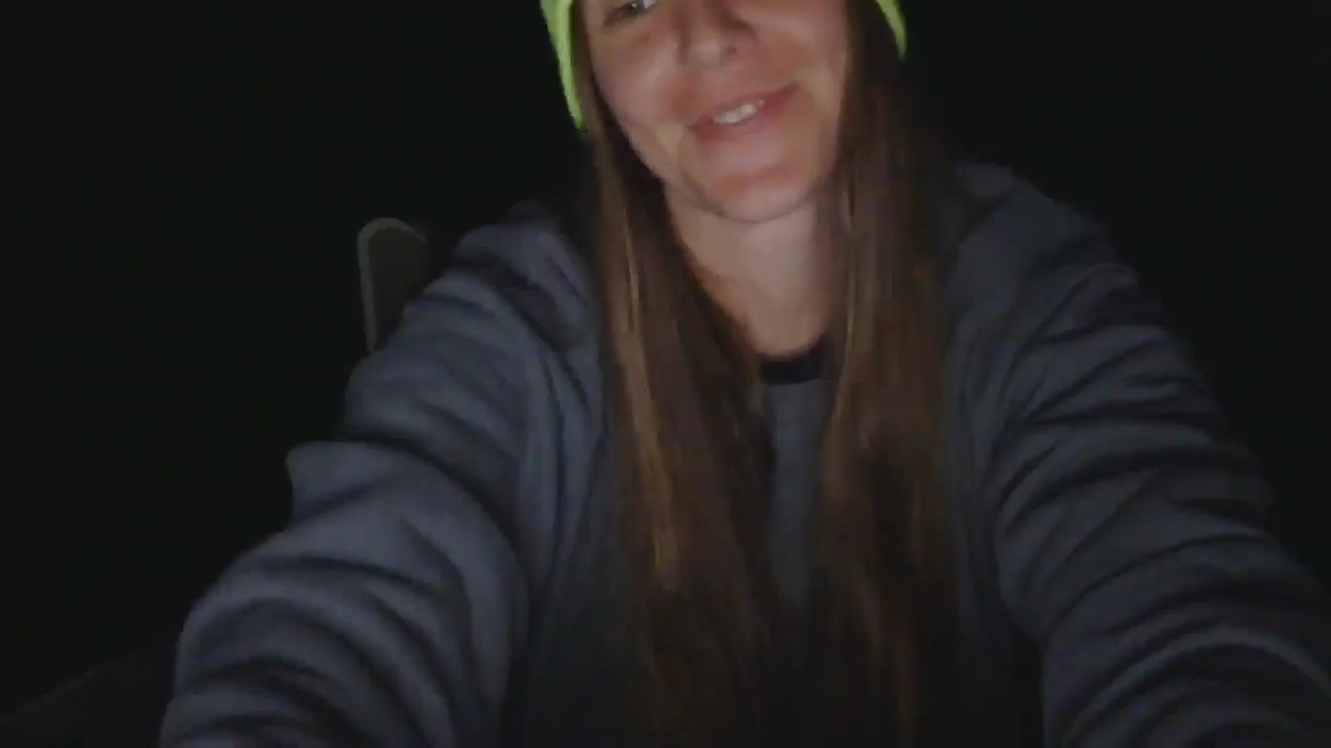Gallery image thumbnail from GirlOffGrid's myfreecams stream on, 11/17/2025, 24:03 image 5 of 20