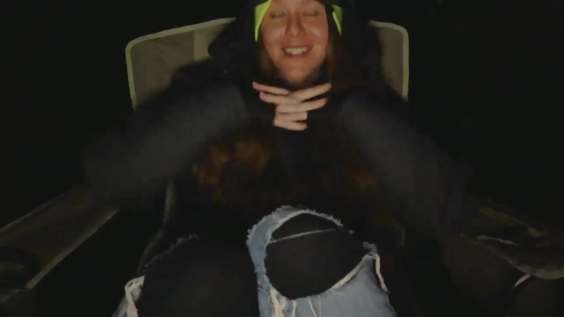 Gallery image thumbnail from GirlOffGrid's myfreecams stream on, 01/05/2026, 24:48 image 12 of 20