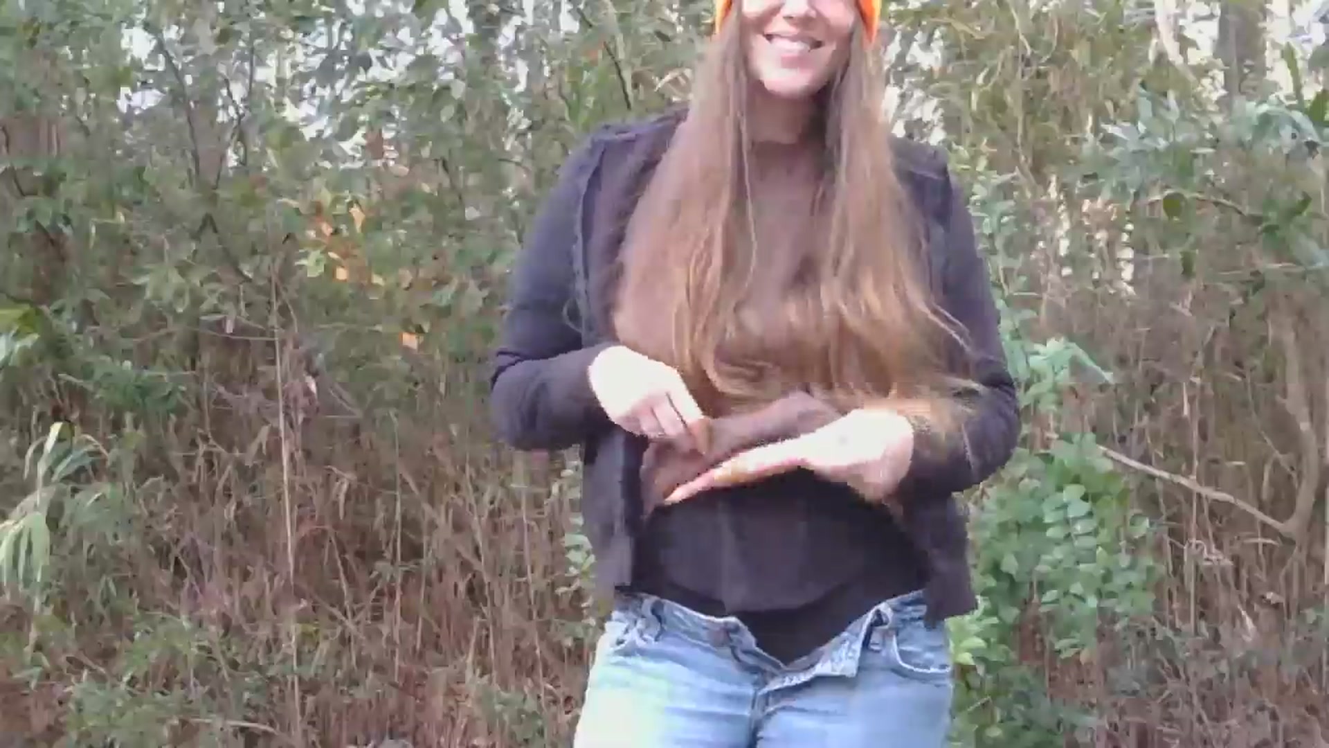 Gallery image thumbnail from GirlOffGrid's myfreecams stream on, 01/05/2026, 23:15 image 7 of 20