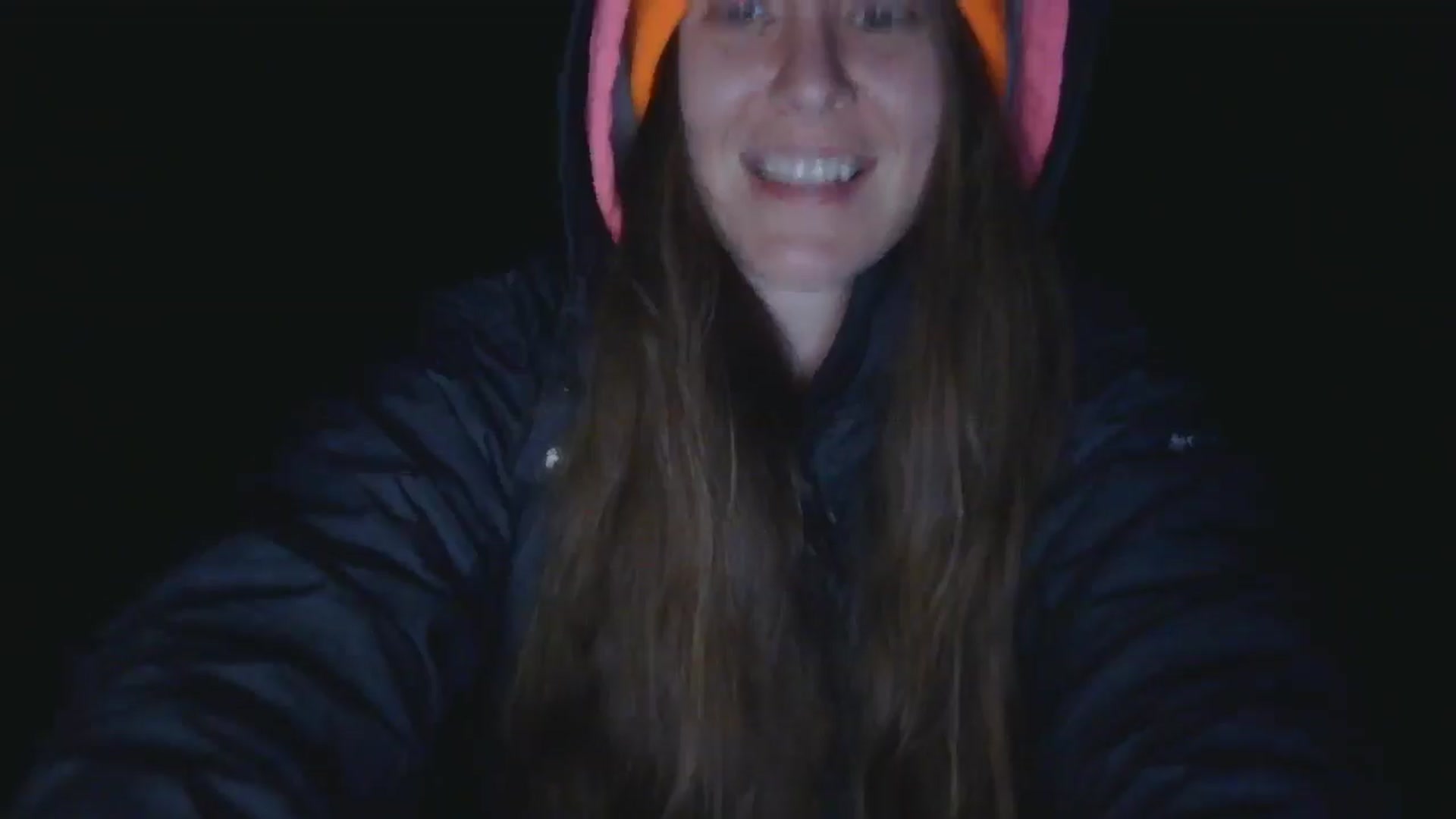 Gallery image thumbnail from GirlOffGrid's myfreecams stream on, 01/08/2026, 03:47 image 9 of 20