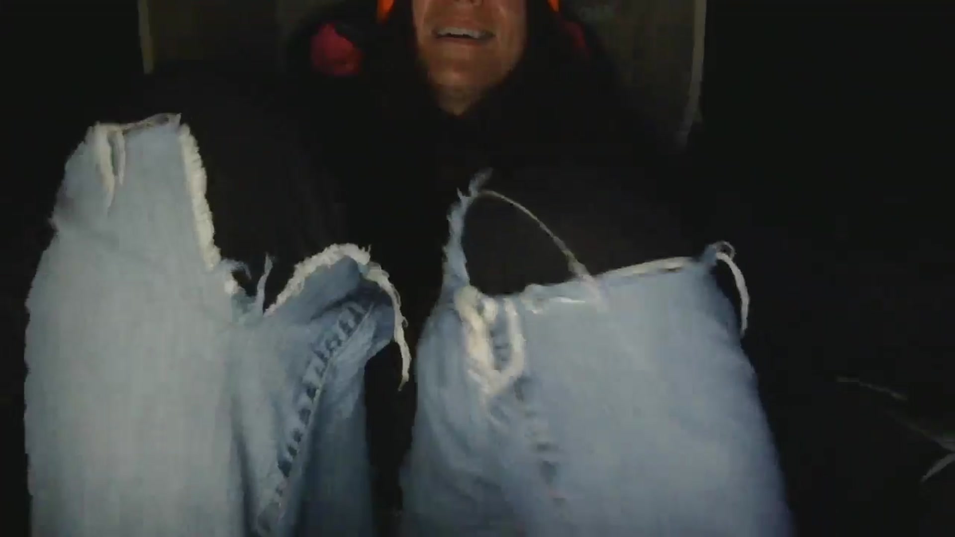Gallery image thumbnail from GirlOffGrid's myfreecams stream on, 01/08/2026, 03:47 image 3 of 20