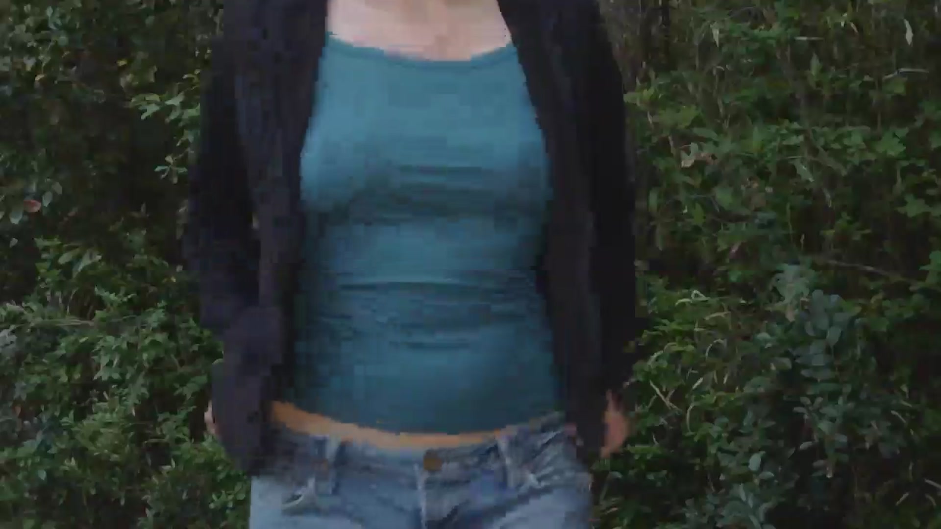 Gallery image thumbnail from GirlOffGrid's myfreecams stream on, 04/15/2026, 24:00 image 13 of 20