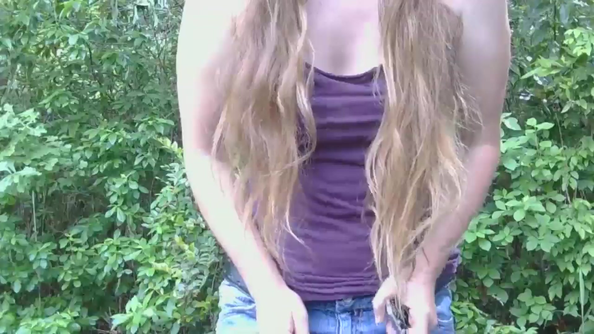 Gallery image thumbnail from GirlOffGrid's myfreecams stream on, 04/29/2026, 20:05 image 6 of 20