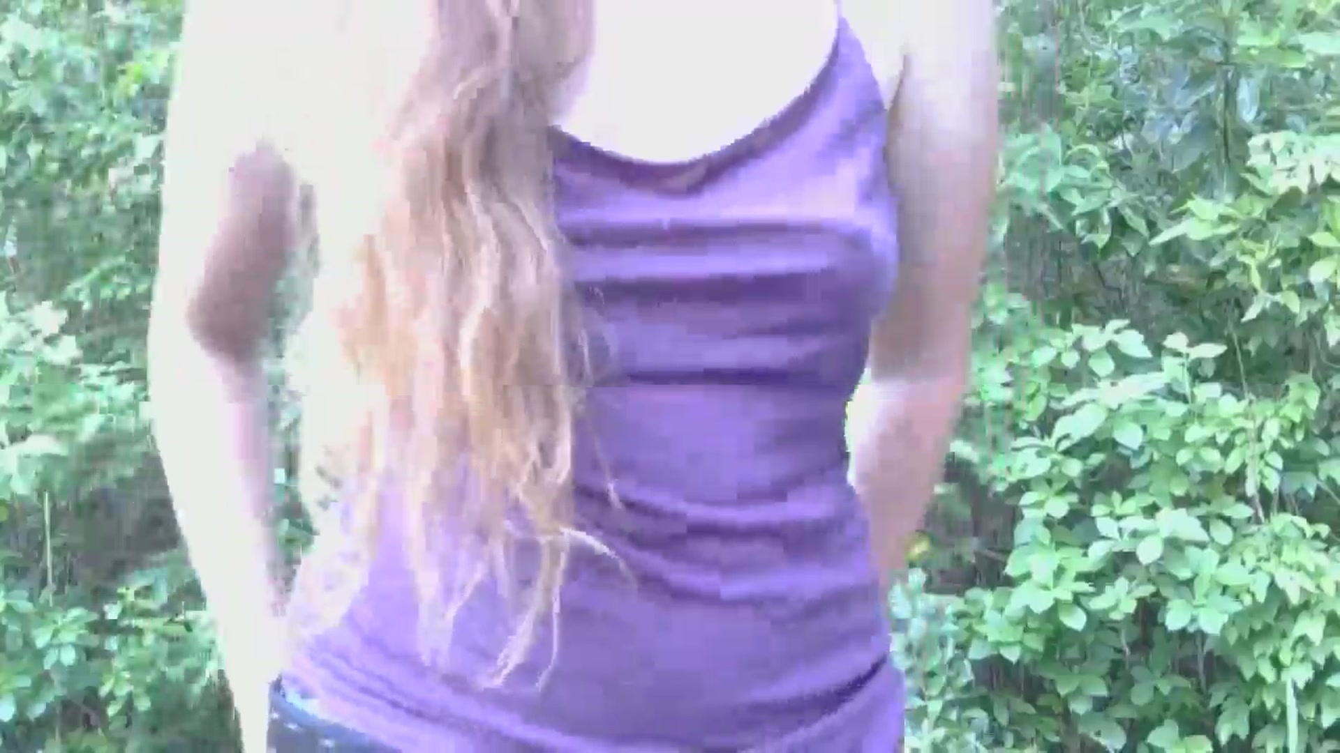 Gallery image thumbnail from GirlOffGrid's myfreecams stream on, 04/29/2026, 20:39 image 18 of 20