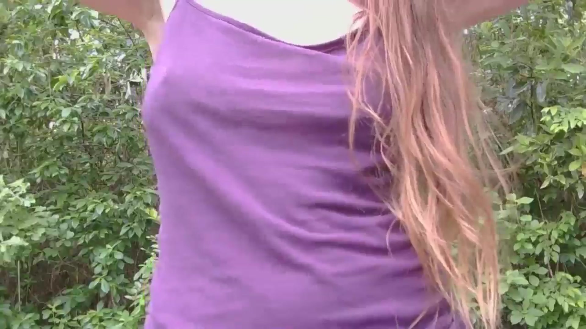 Gallery image thumbnail from GirlOffGrid's myfreecams stream on, 04/29/2026, 20:39 image 9 of 20