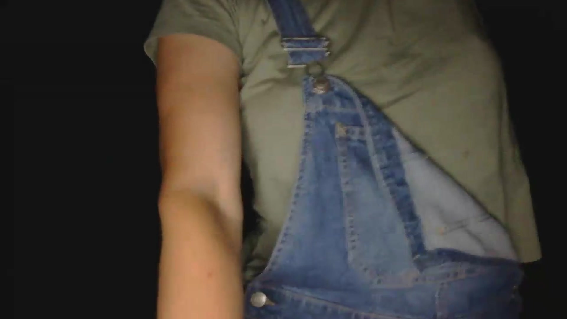 Gallery image thumbnail from GirlOffGrid's myfreecams stream on, 07/04/2026, 02:35 image 6 of 20