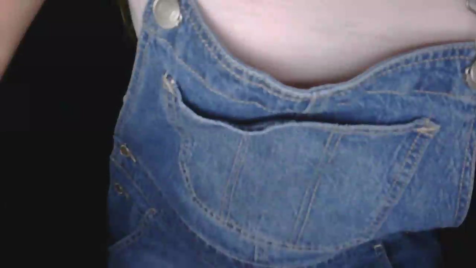 Gallery image thumbnail from GirlOffGrid's myfreecams stream on, 07/16/2026, 02:50 image 9 of 20