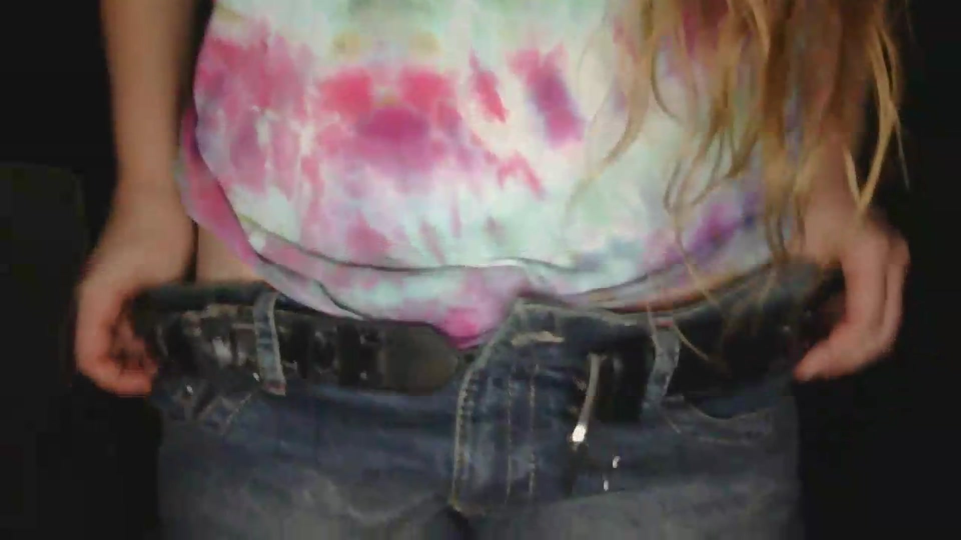 Gallery image thumbnail from GirlOffGrid's myfreecams stream on, 08/18/2026, 02:52 image 19 of 20