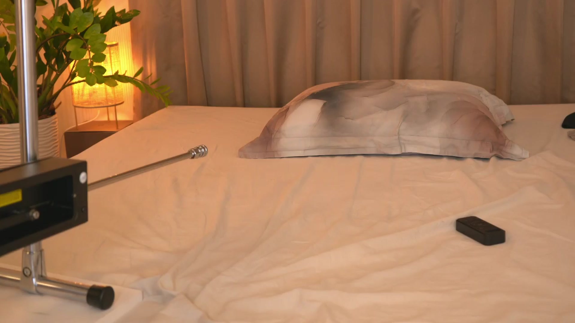 Gallery image thumbnail from GirlPleasure's myfreecams stream on, 03/24/2024, 16:16 image 14 of 20