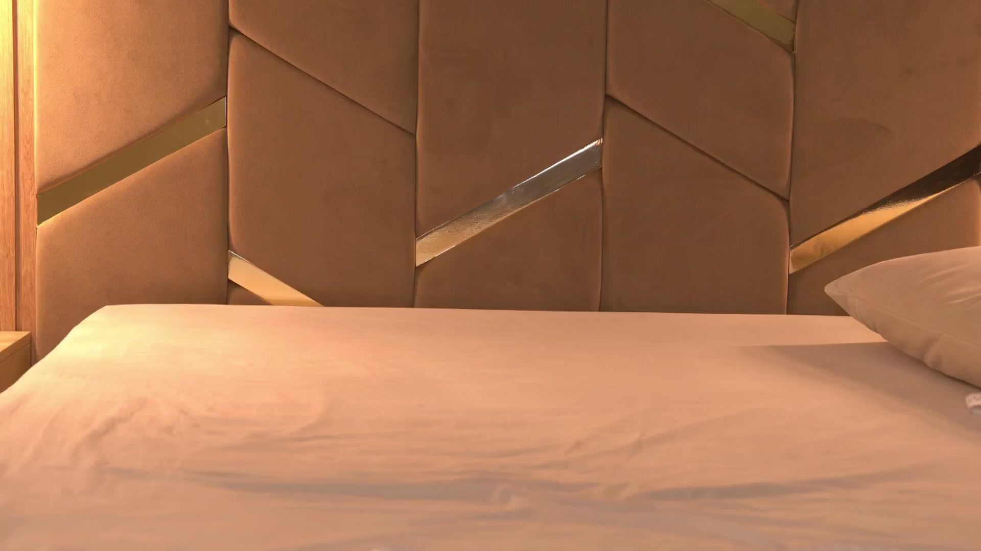 Gallery image thumbnail from GirlPleasure's myfreecams stream on, 05/18/2025, 18:16 image 7 of 20