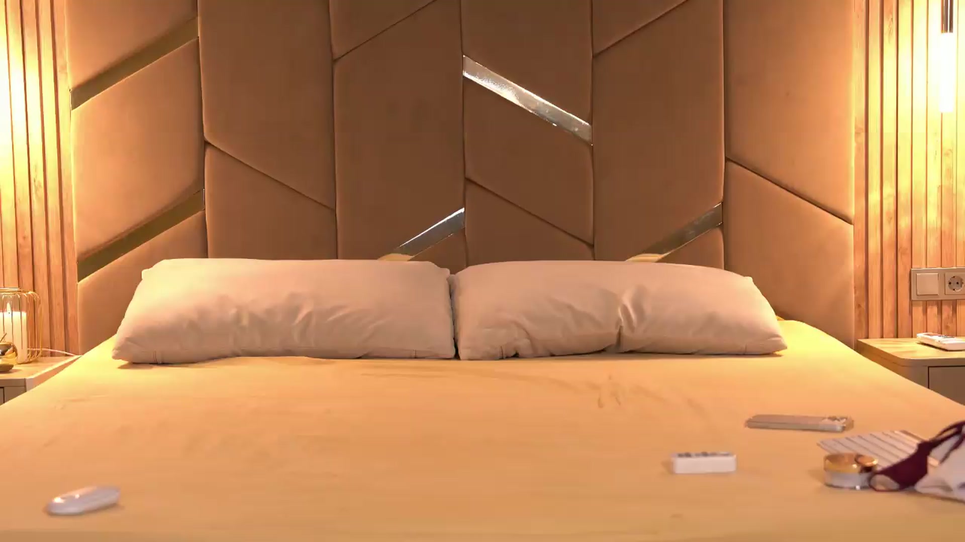 Gallery image thumbnail from GirlPleasure's myfreecams stream on, 06/14/2026, 17:30 image 9 of 20