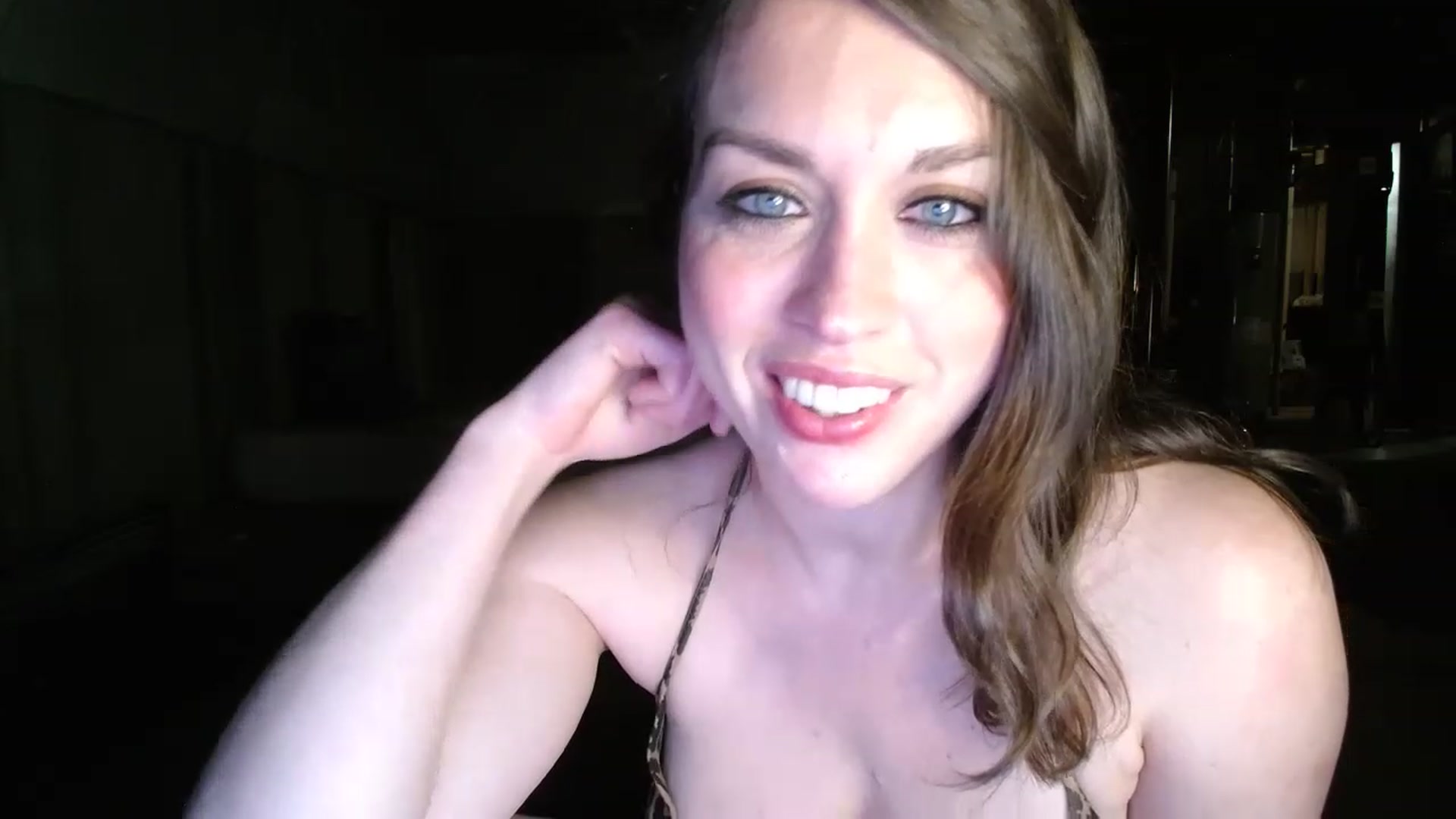 Gallery image thumbnail from Girl_X_Power's myfreecams stream on, 11/18/2022, 24:01 image 20 of 20