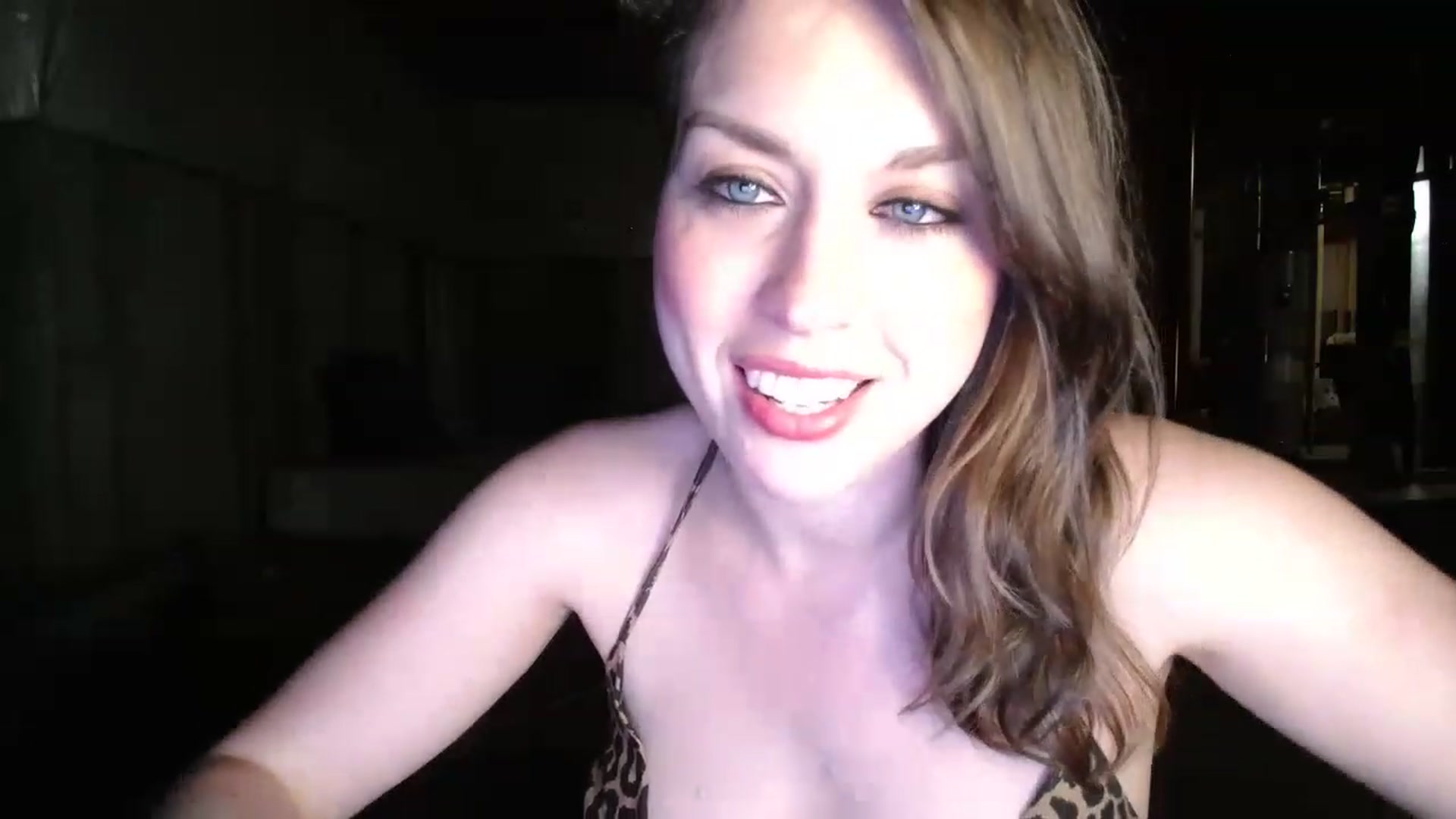 Gallery image thumbnail from Girl_X_Power's myfreecams stream on, 11/18/2022, 24:01 image 13 of 20