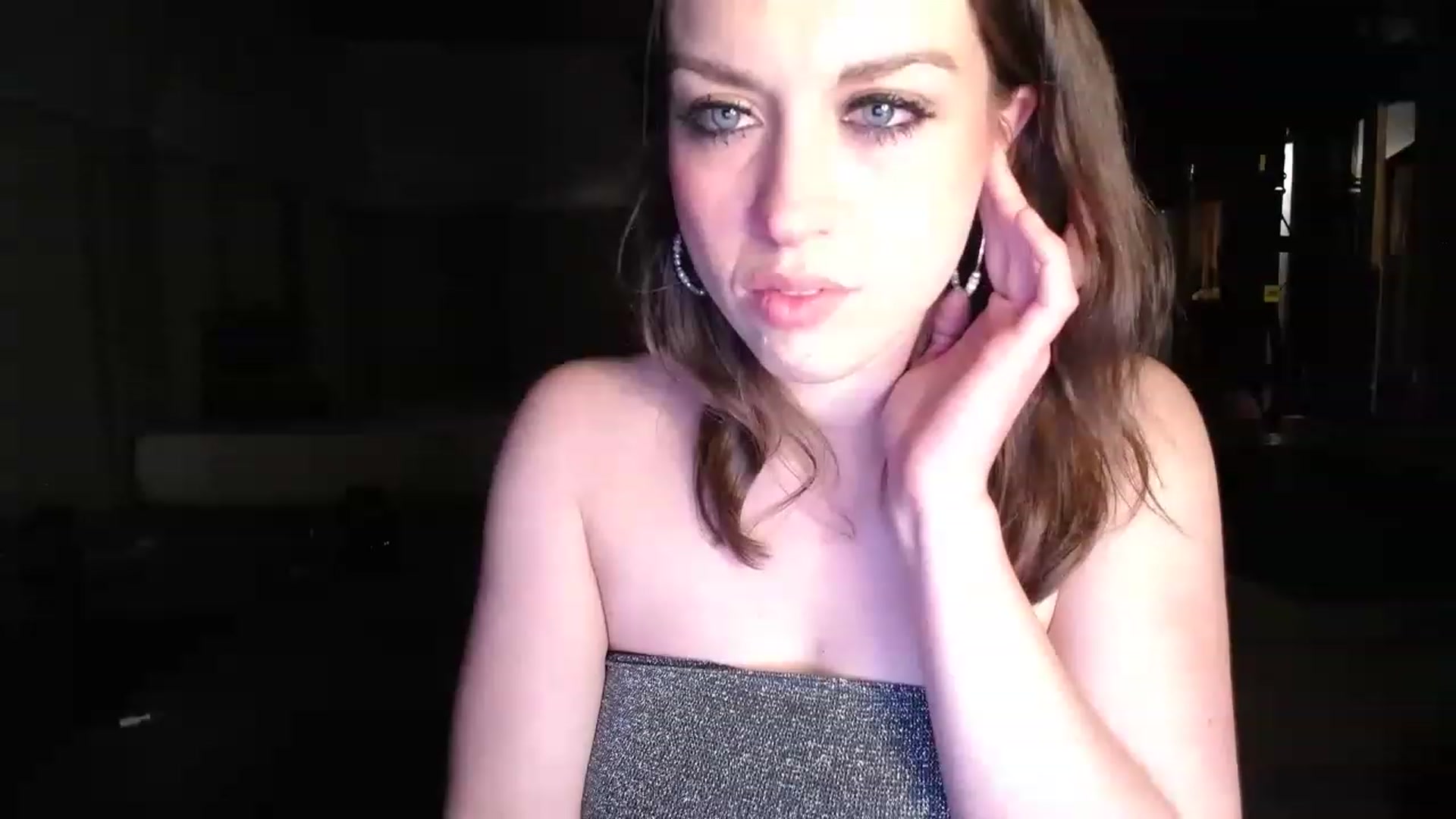 Gallery image thumbnail from Girl_X_Power's myfreecams stream on, 11/19/2022, 07:45 image 18 of 20