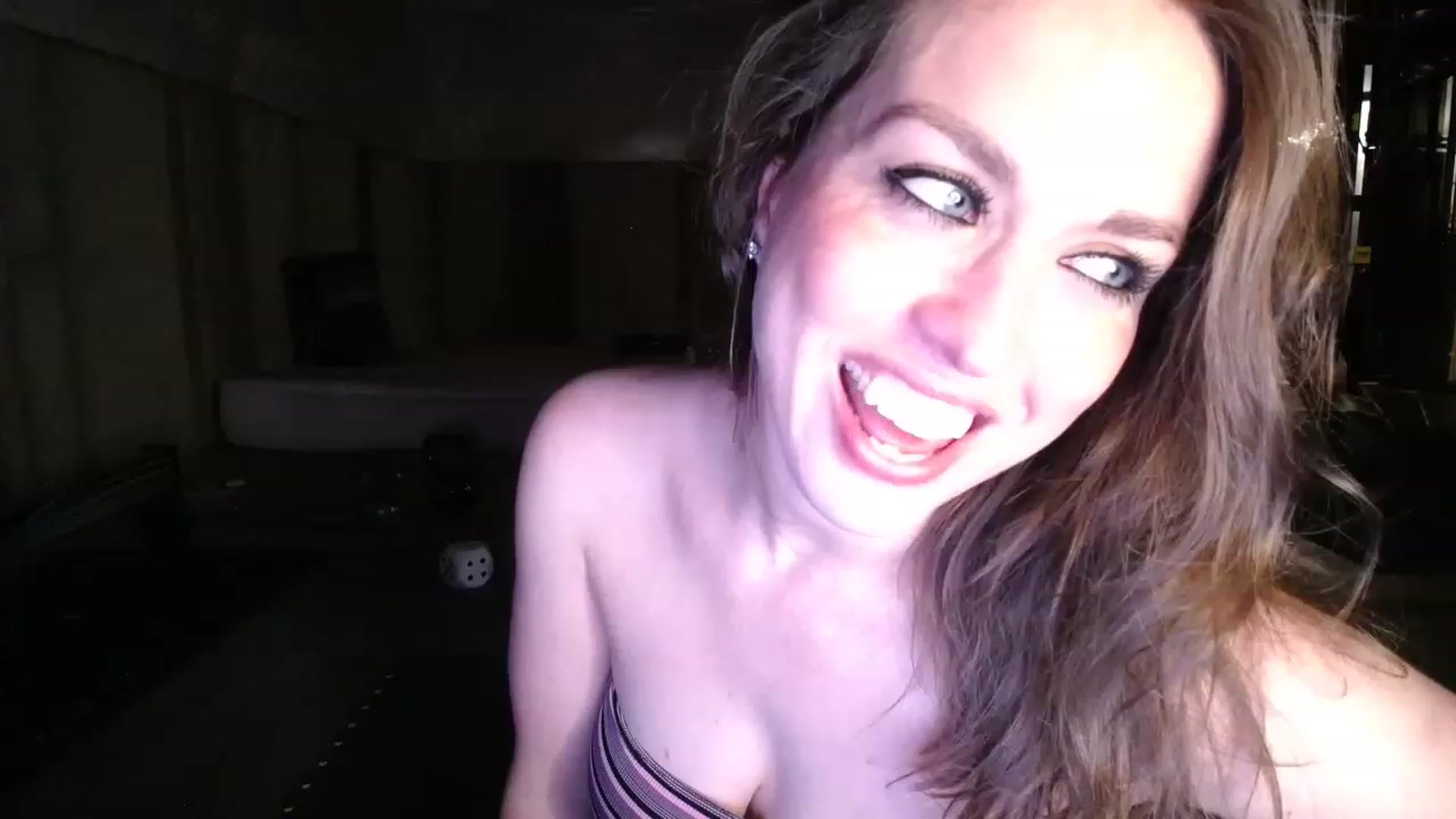 Gallery image thumbnail from Girl_X_Power's myfreecams stream on, 11/22/2022, 02:27 image 18 of 20