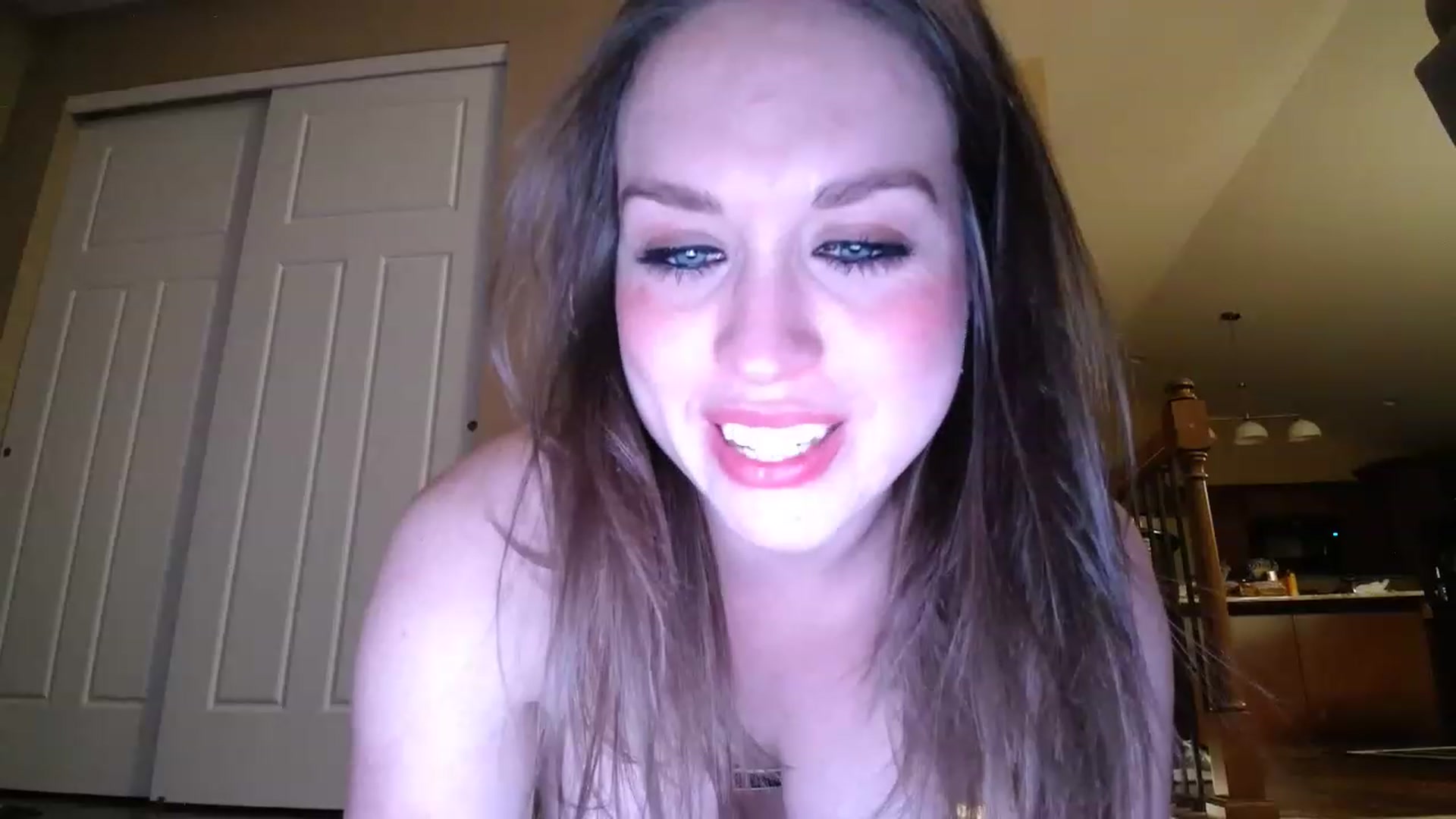 Gallery image thumbnail from Girl_X_Power's myfreecams stream on, 12/25/2022, 09:00 image 12 of 20