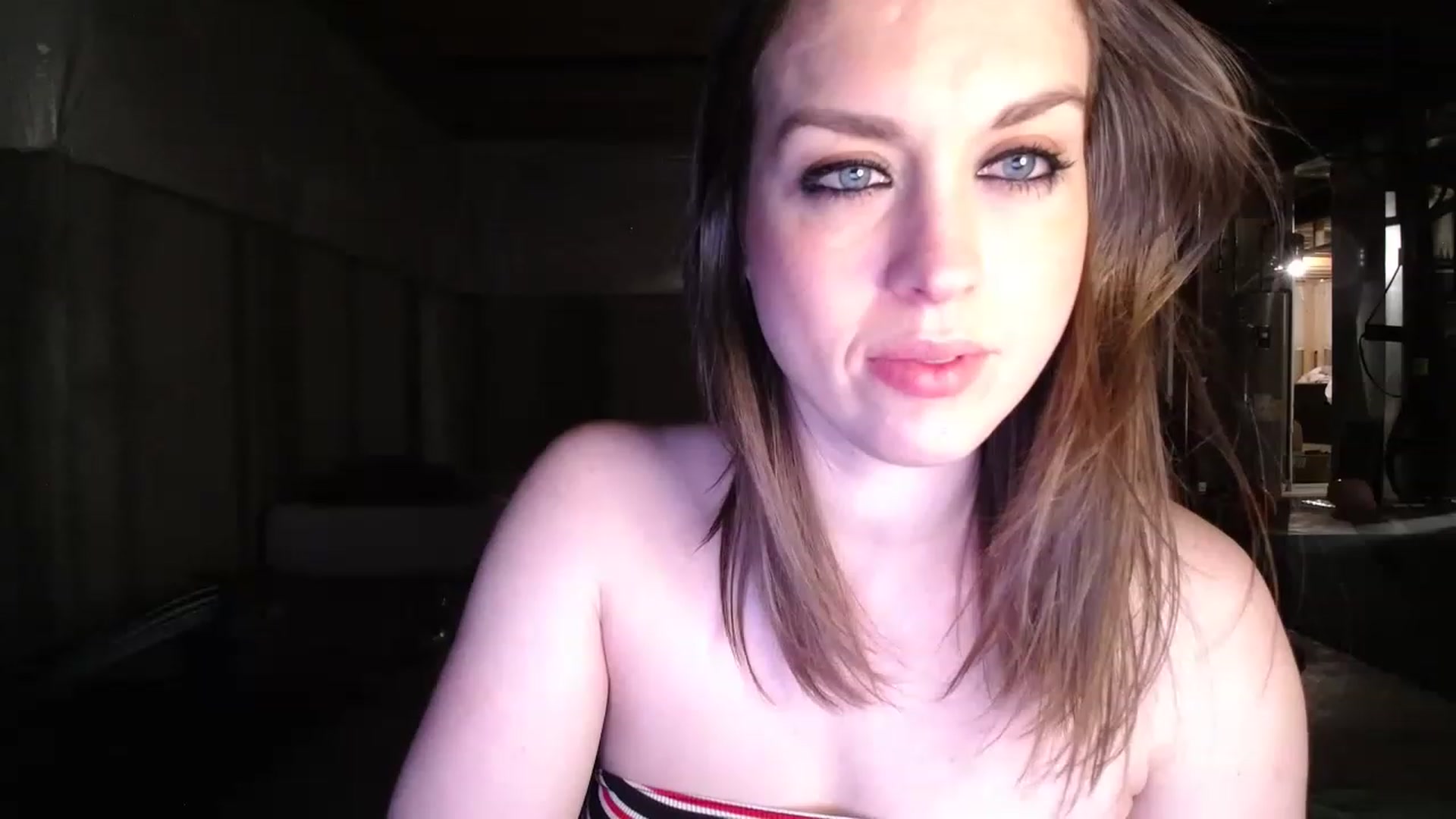 Gallery image thumbnail from Girl_X_Power's myfreecams stream on, 12/29/2022, 09:38 image 16 of 20