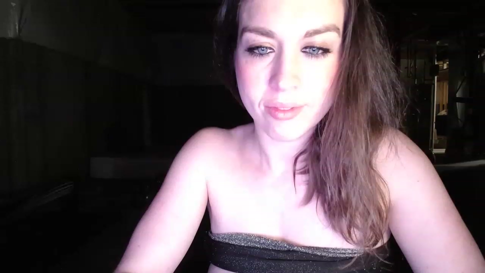 Gallery image thumbnail from Girl_X_Power's myfreecams stream on, 03/02/2023, 08:18 image 5 of 20