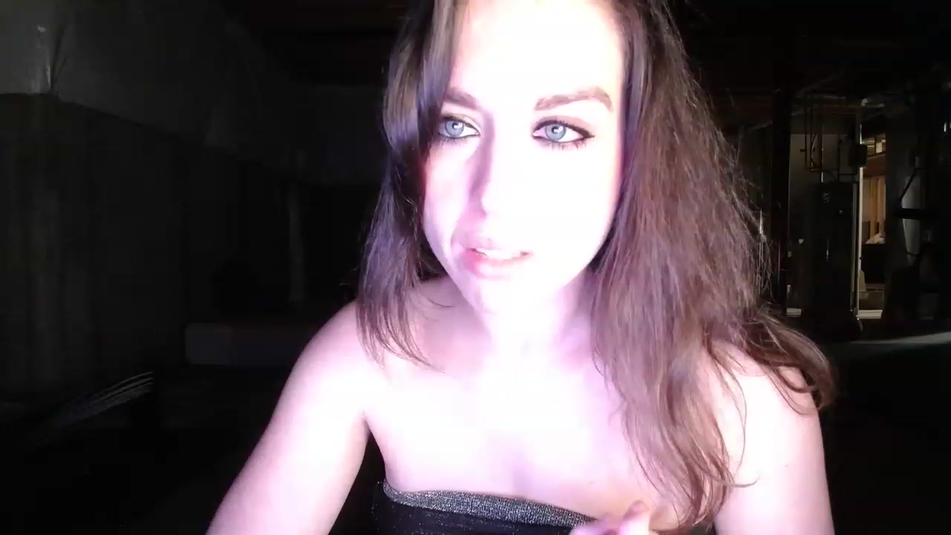 Gallery image thumbnail from Girl_X_Power's myfreecams stream on, 03/02/2023, 08:18 image 12 of 20