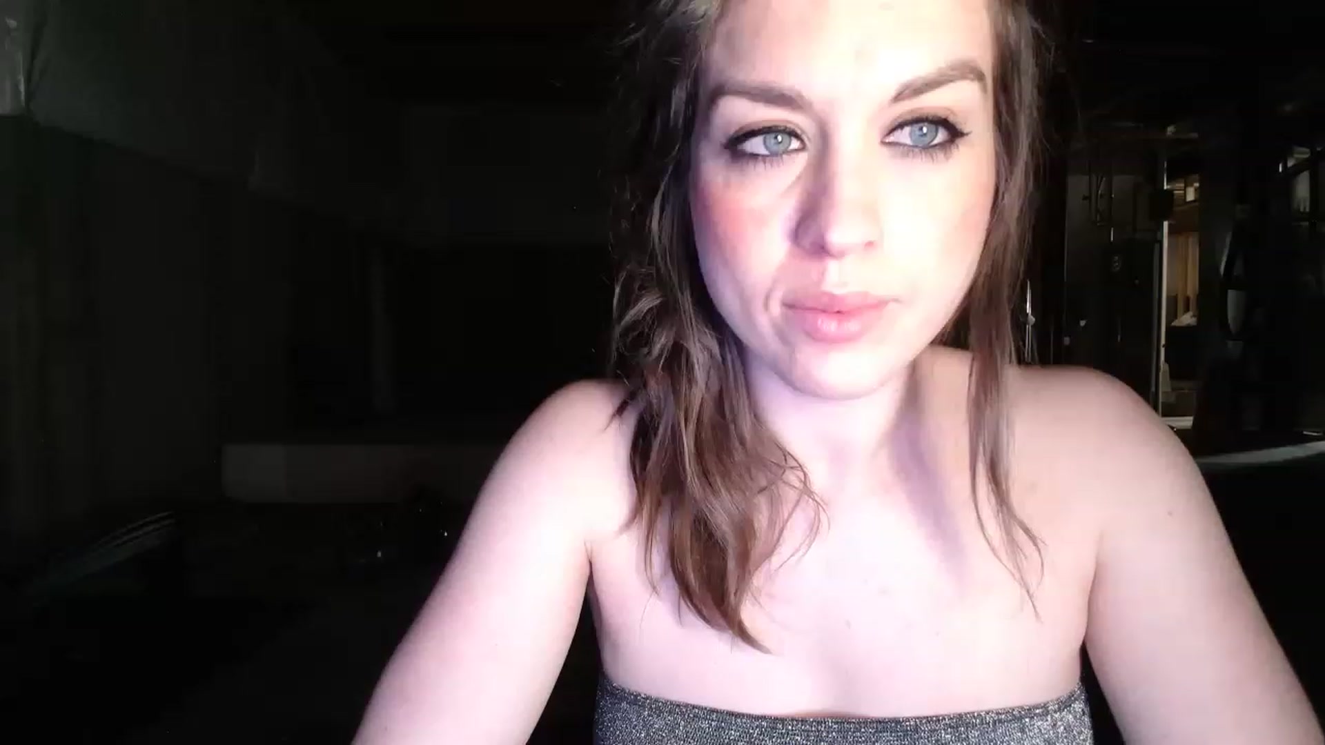 Gallery image thumbnail from Girl_X_Power's myfreecams stream on, 03/23/2023, 01:04 image 12 of 20