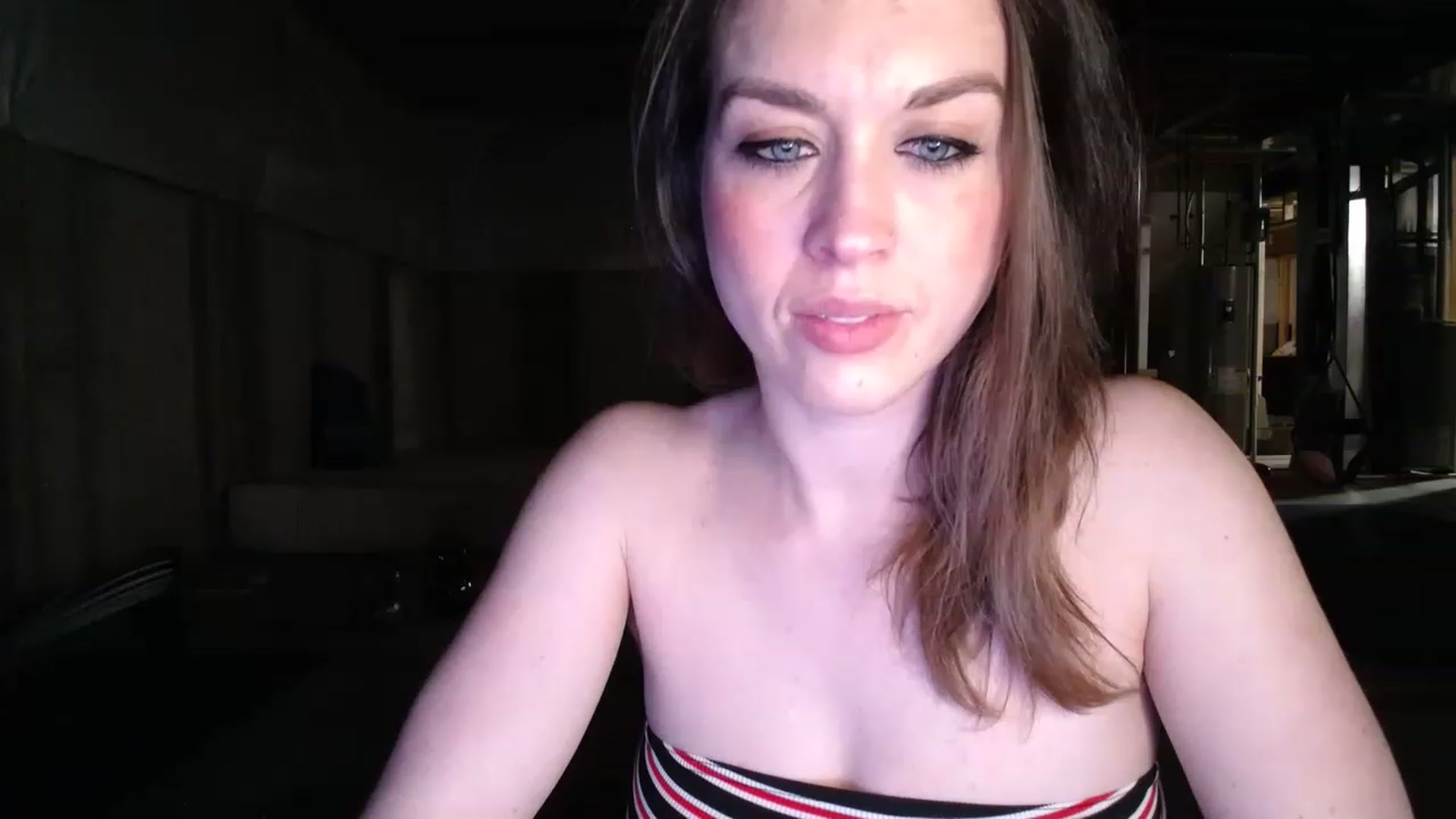 Gallery image thumbnail from Girl_X_Power's myfreecams stream on, 03/23/2023, 21:02 image 16 of 20
