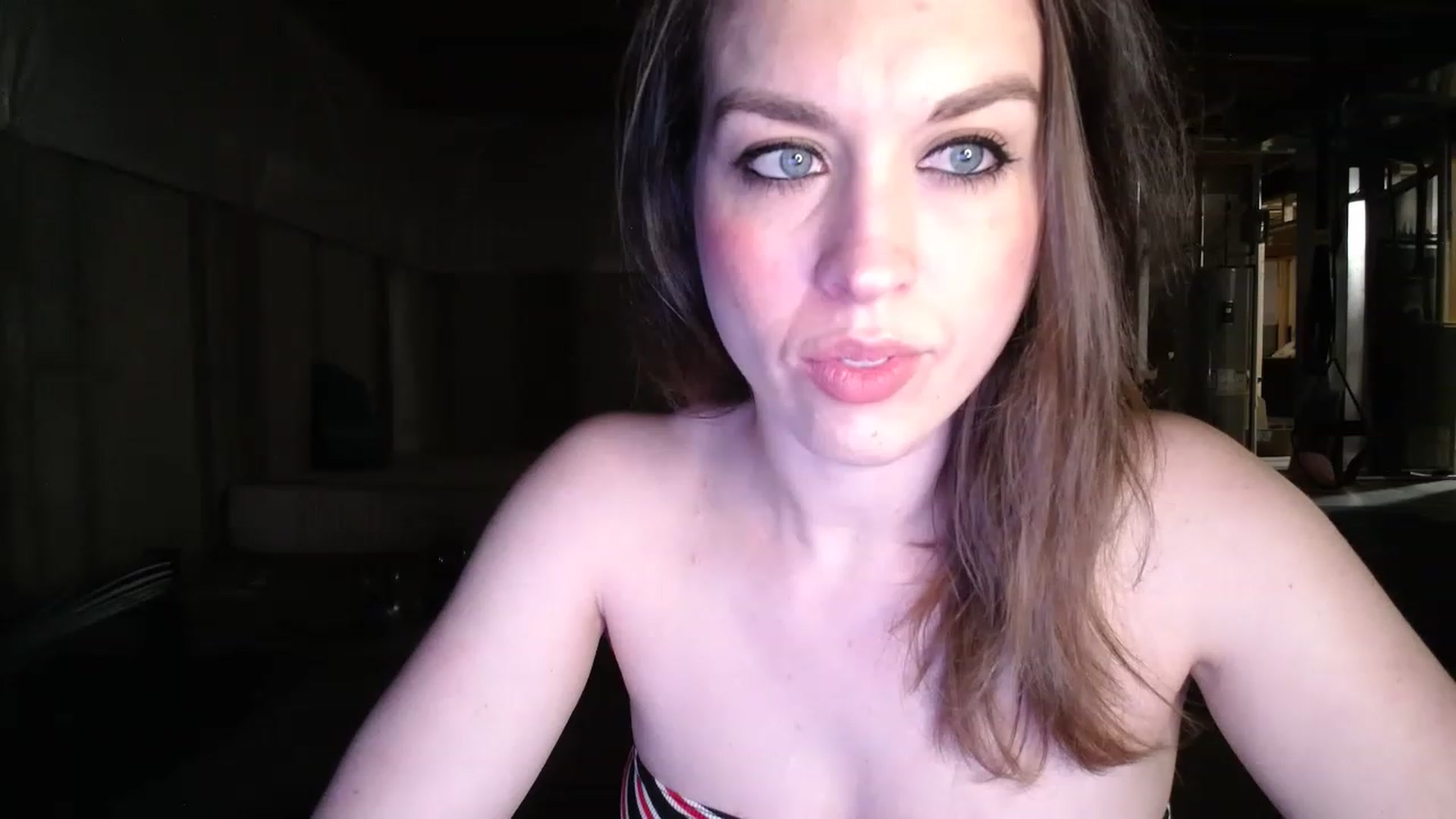 Gallery image thumbnail from Girl_X_Power's myfreecams stream on, 03/23/2023, 21:02 image 17 of 20