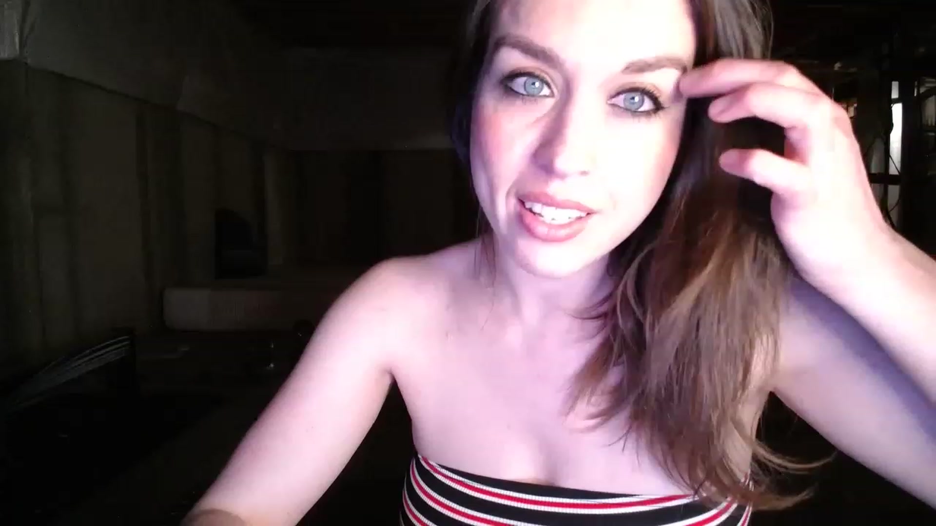 Gallery image thumbnail from Girl_X_Power's myfreecams stream on, 03/24/2023, 24:36 image 1 of 20