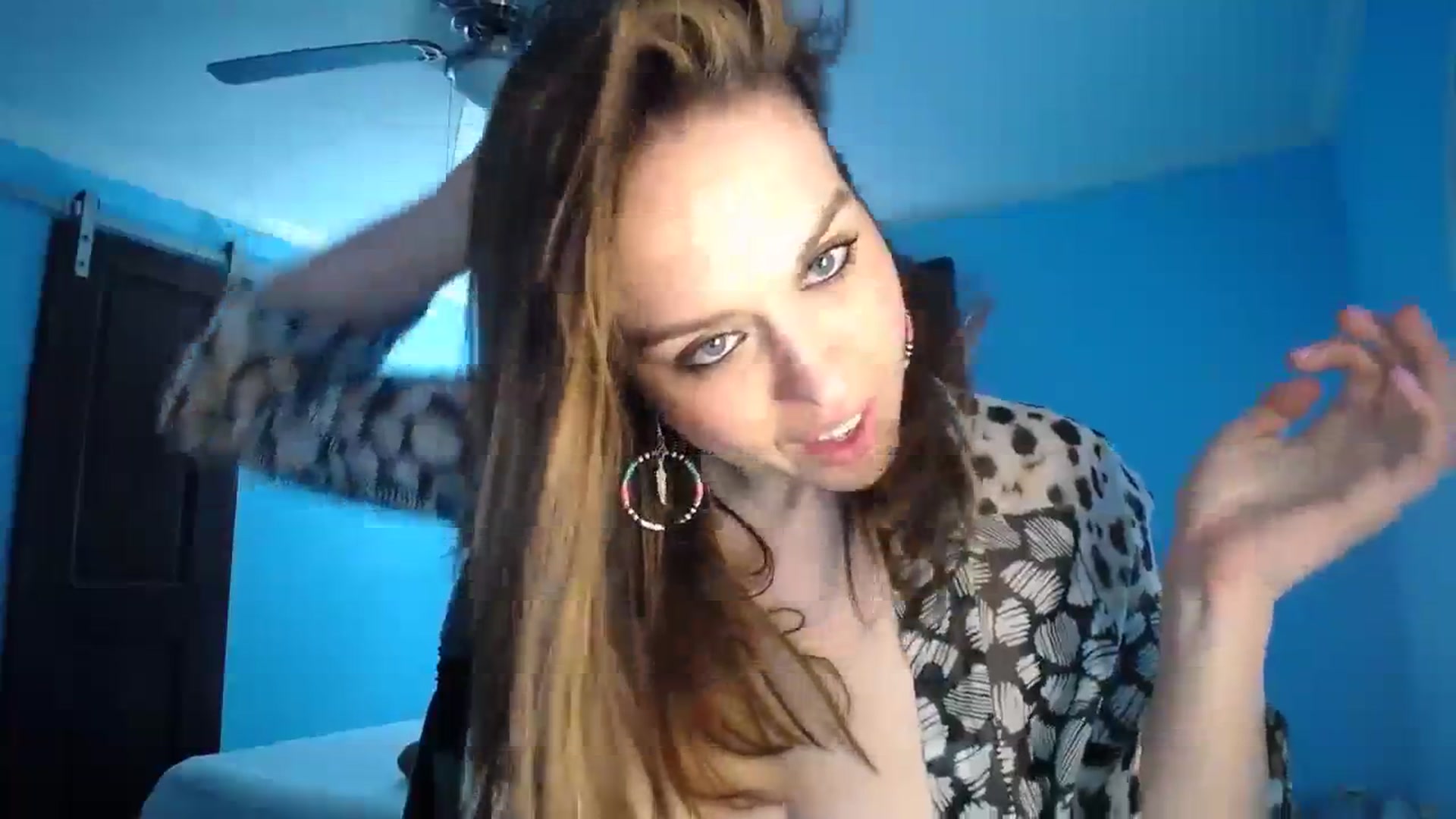 Gallery image thumbnail from Girl_X_Power's myfreecams stream on, 11/19/2023, 15:08 image 7 of 20